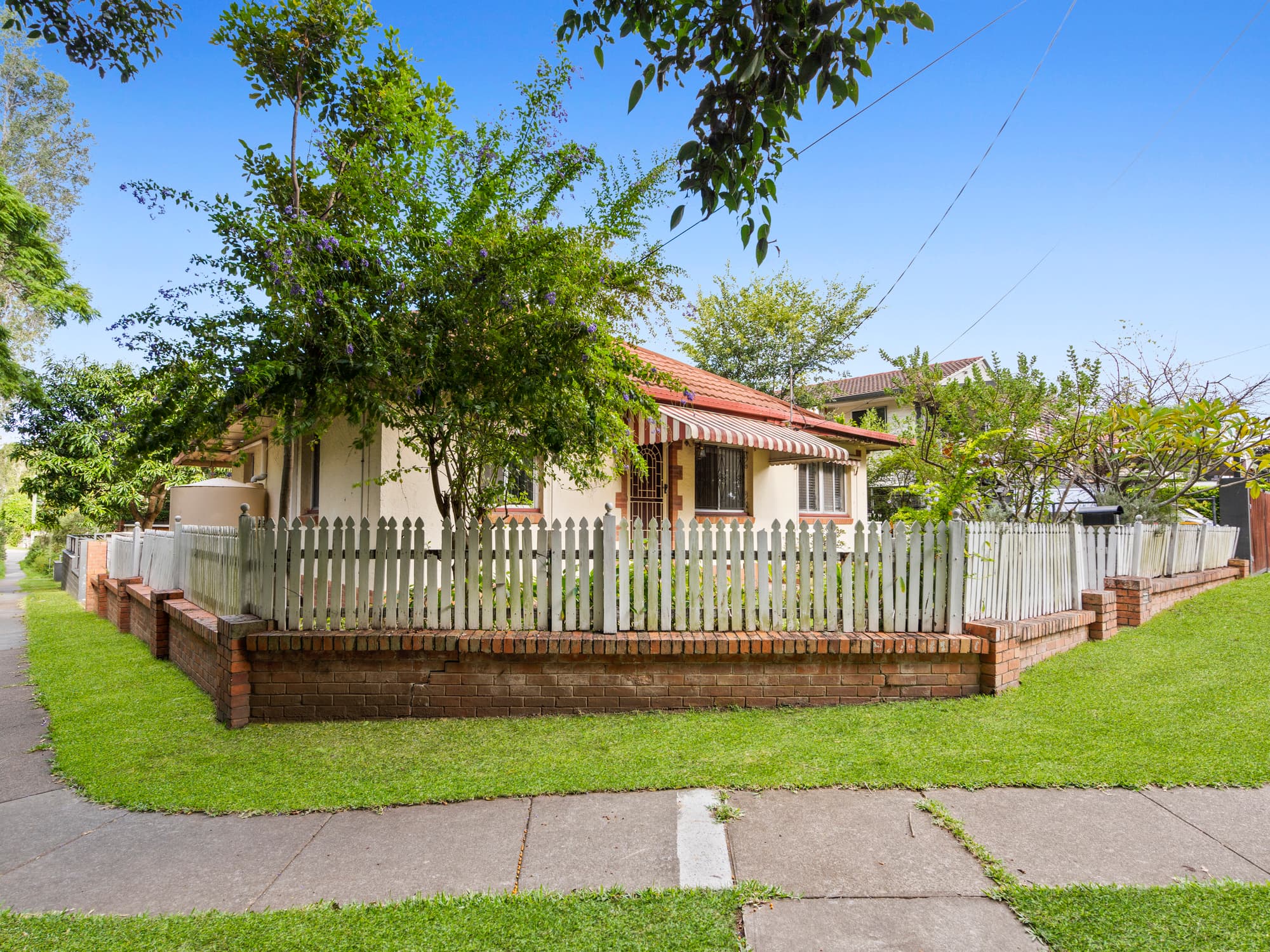 2 Brisbane Corso, Fairfield, Fairfield — photo 1 of 5