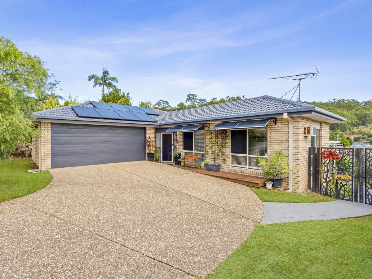 21 Papara Street, Pacific Pines — photo 1 of 5