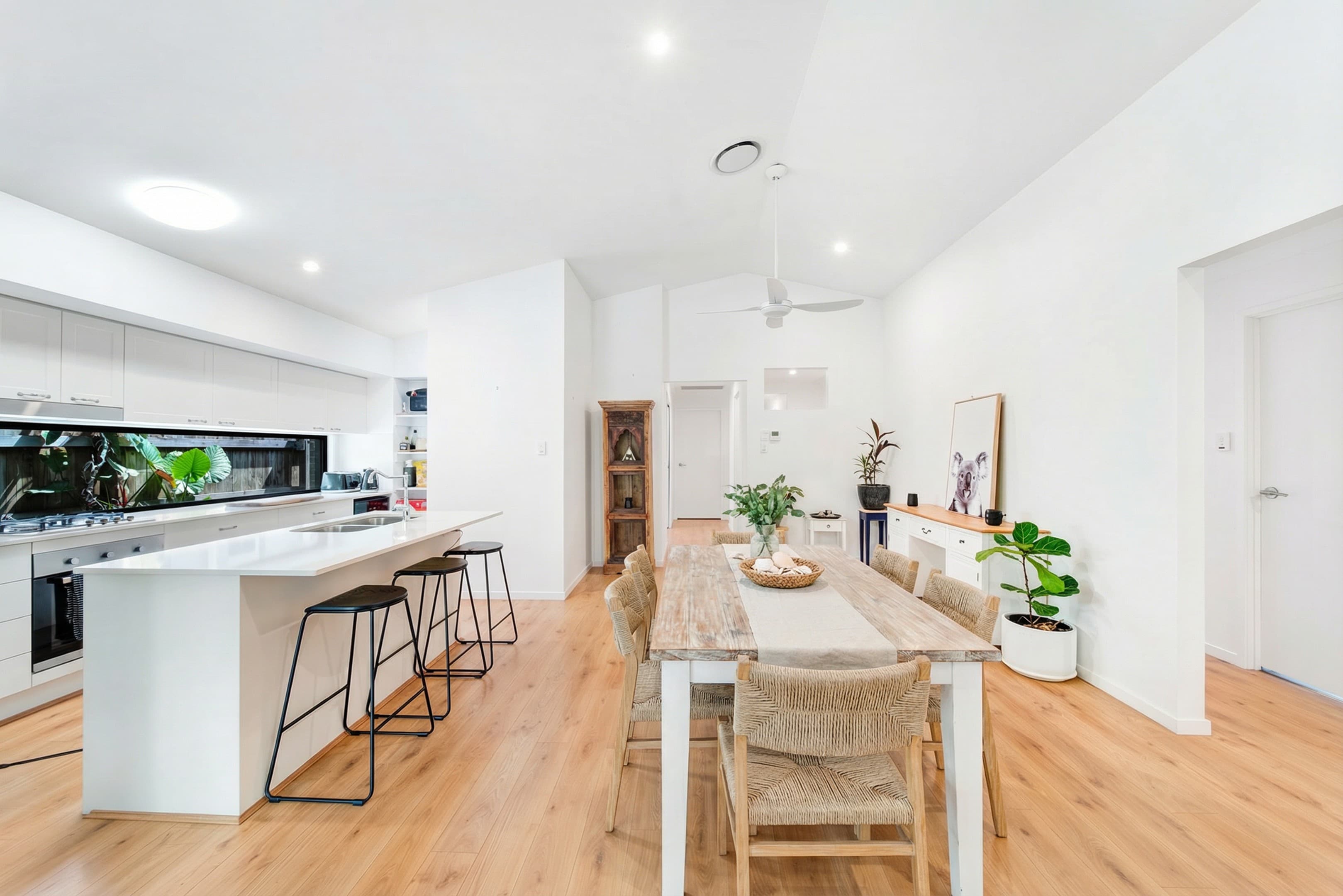 10 Haskins Street, Baringa - Image 1