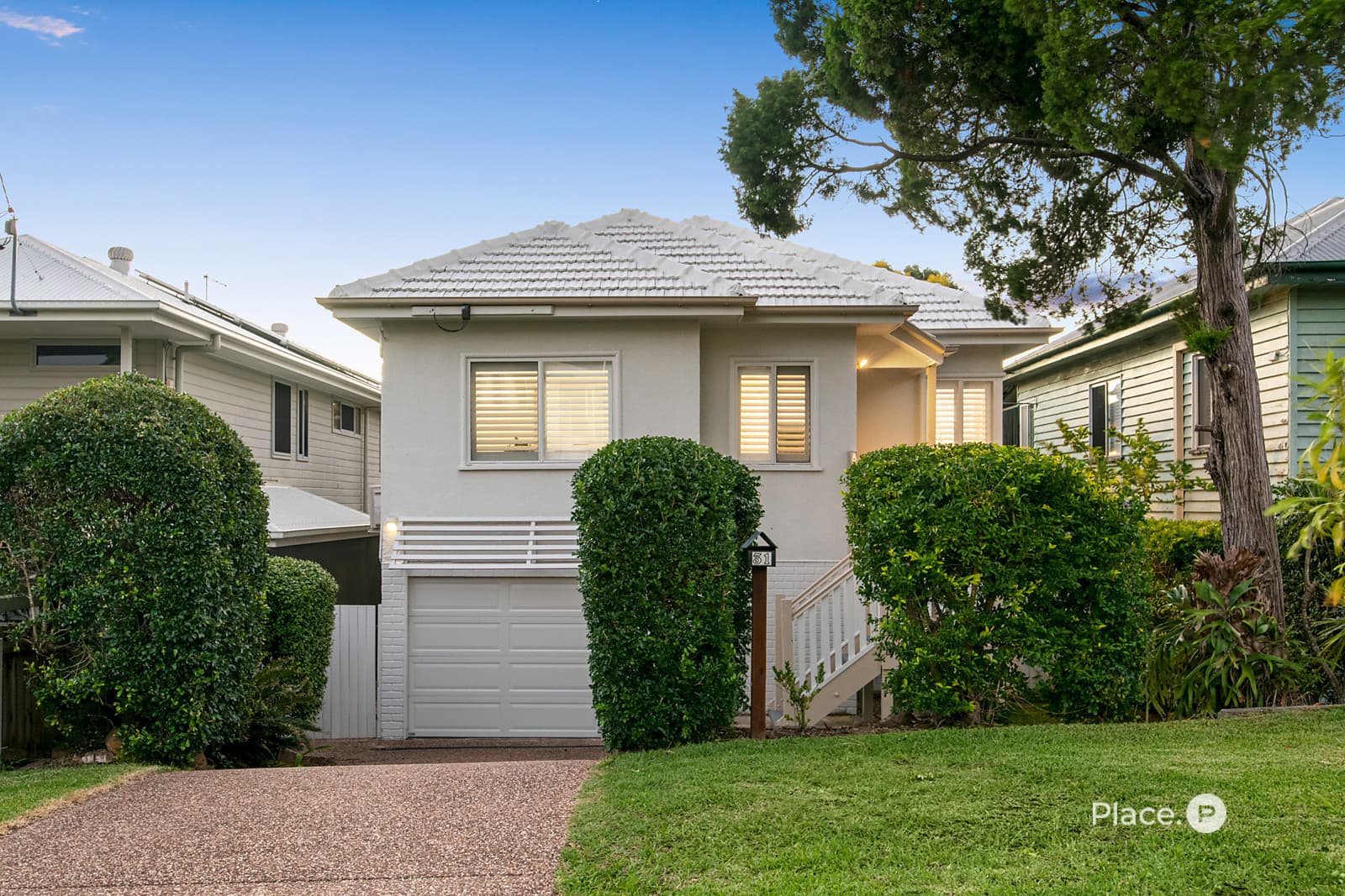 31 Long Street, Camp Hill - Image 1