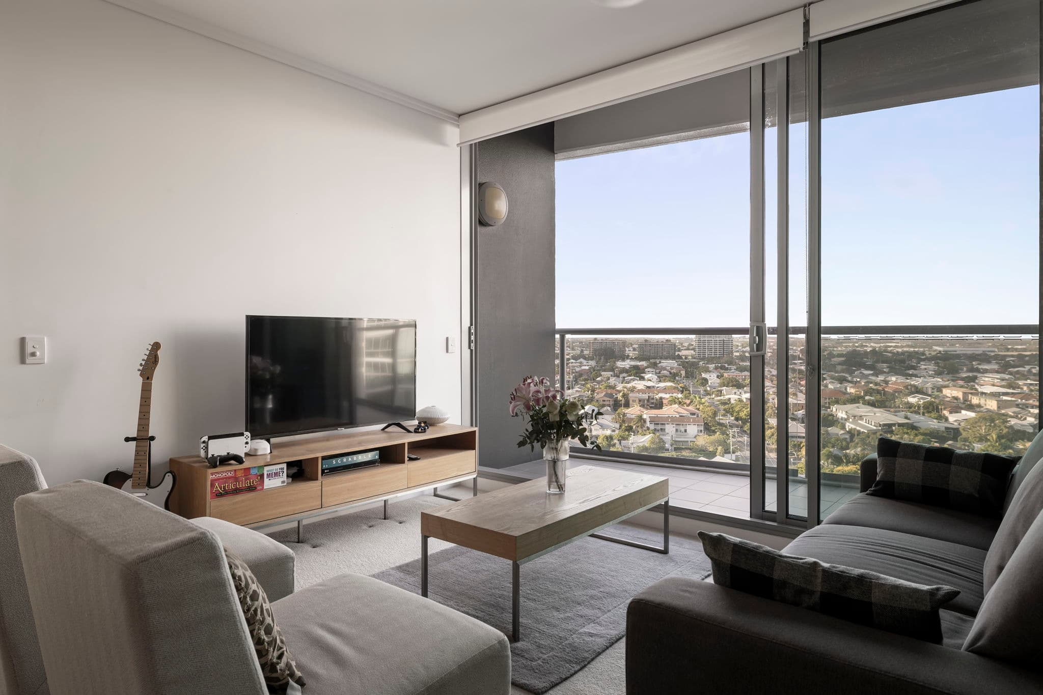 11601/8 Harbour Road, Hamilton - Image 1