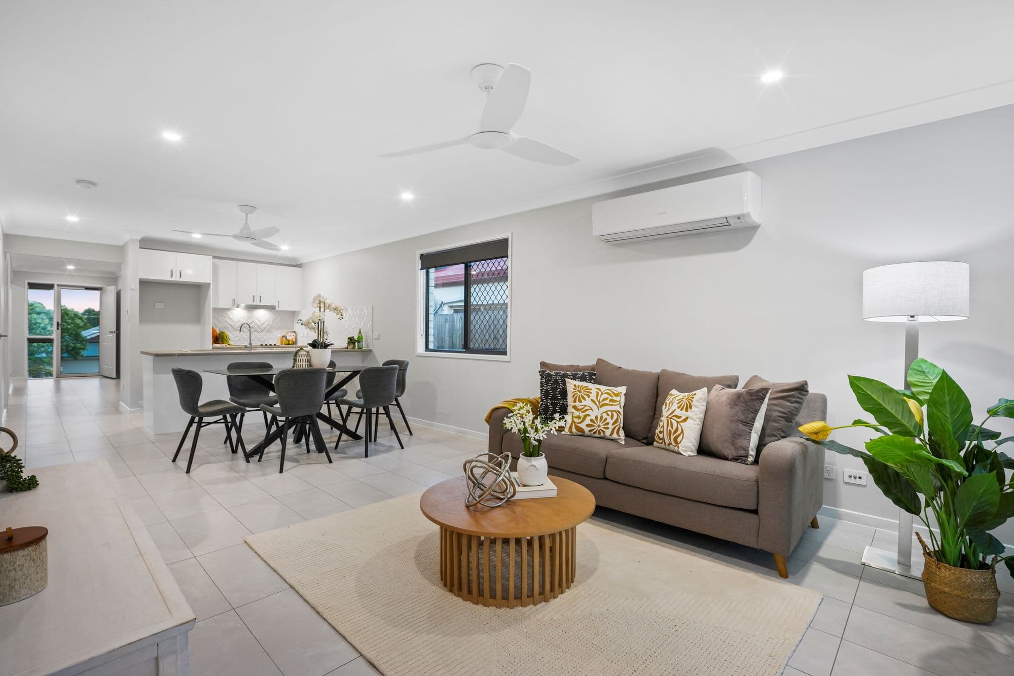 18 Moonbeam Street, Springfield Lakes - Image 1