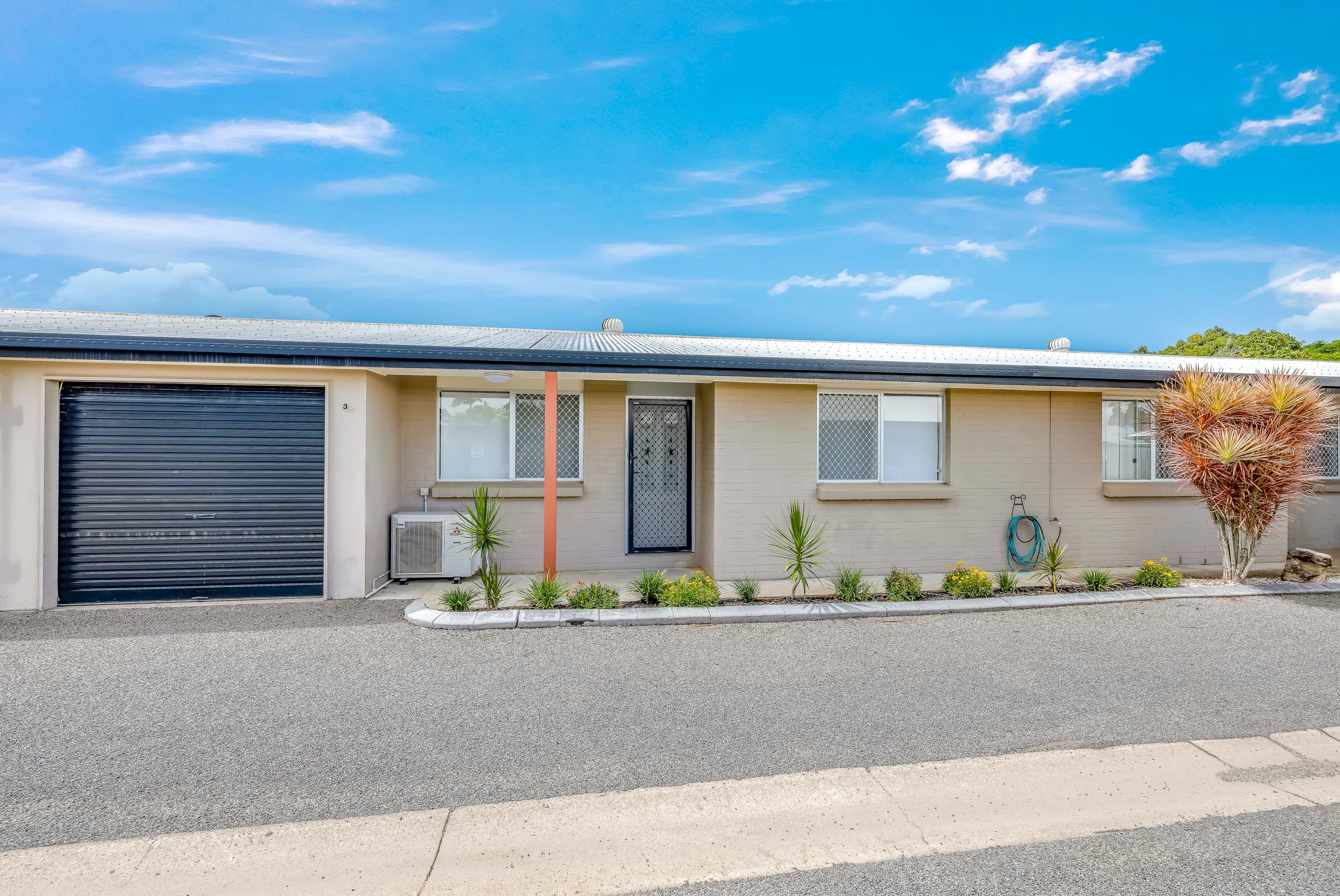 3/6A Dunn Street, Avenell Heights — photo 1 of 5