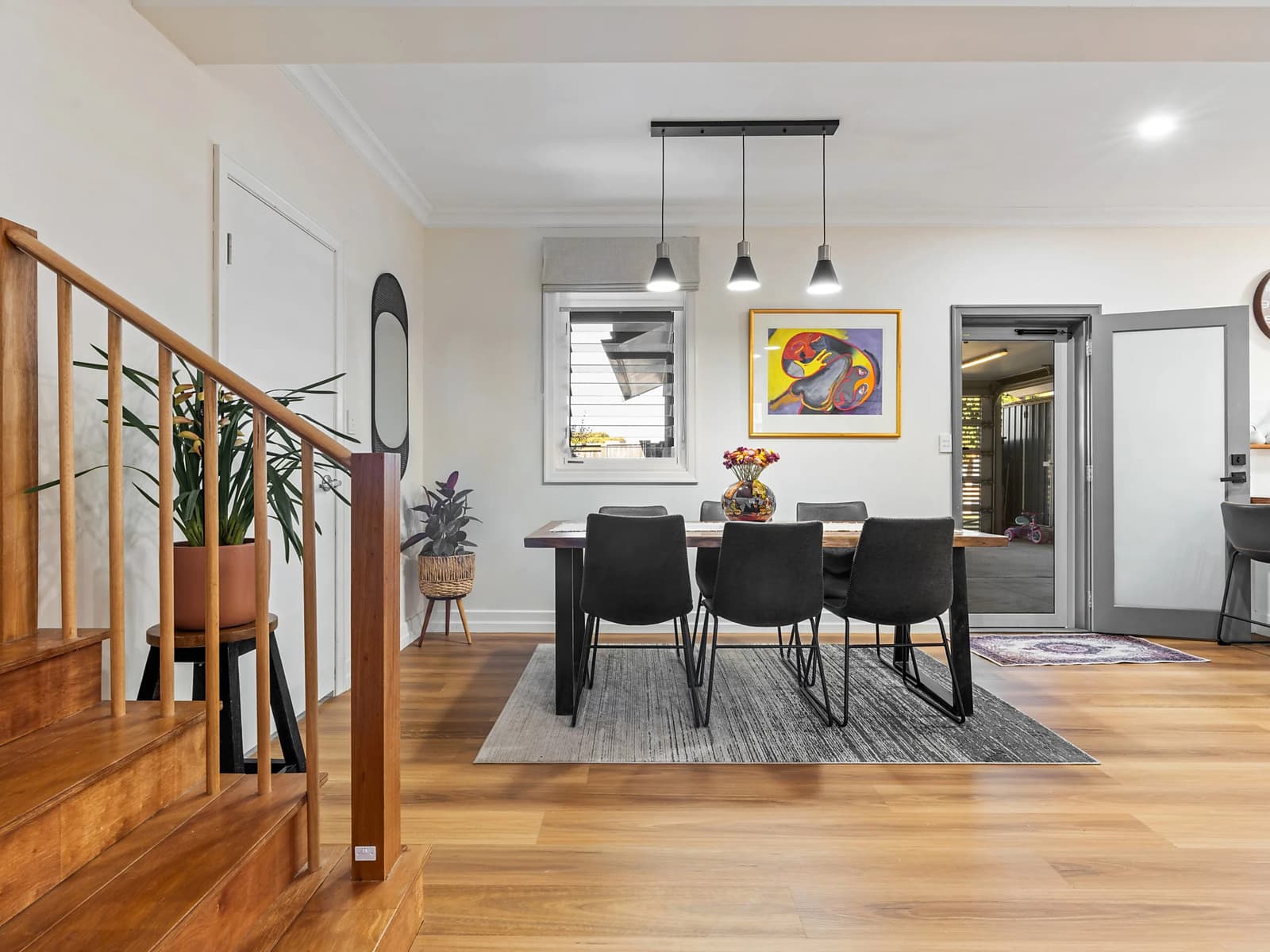 34 Hilda Street, Hamilton — photo 1 of 5
