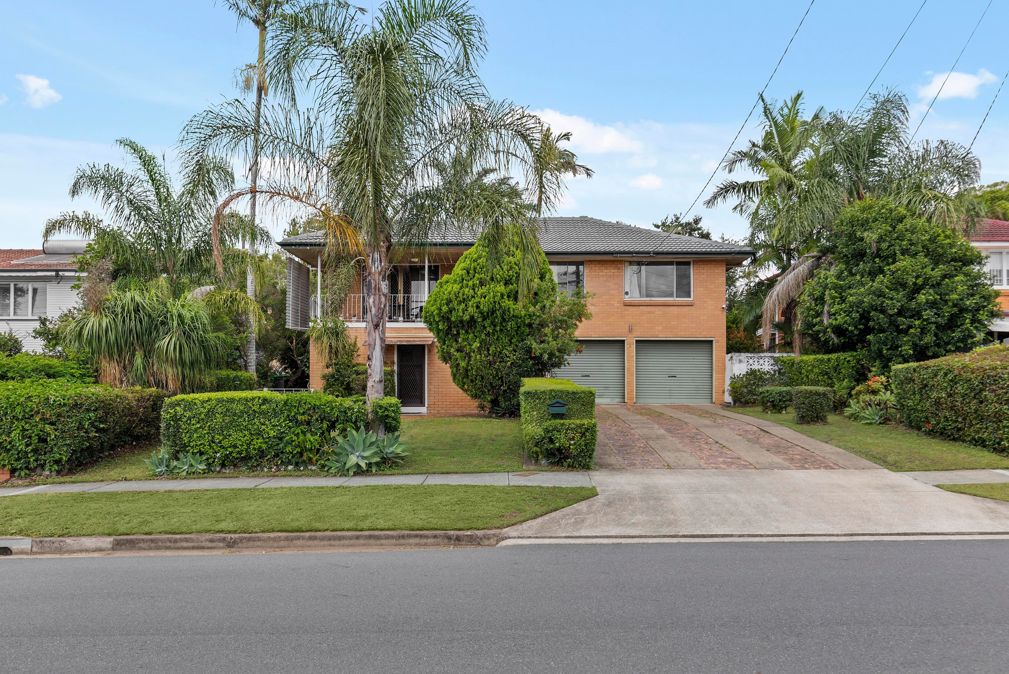 8 Mirragin Street, Chermside West - Image 1