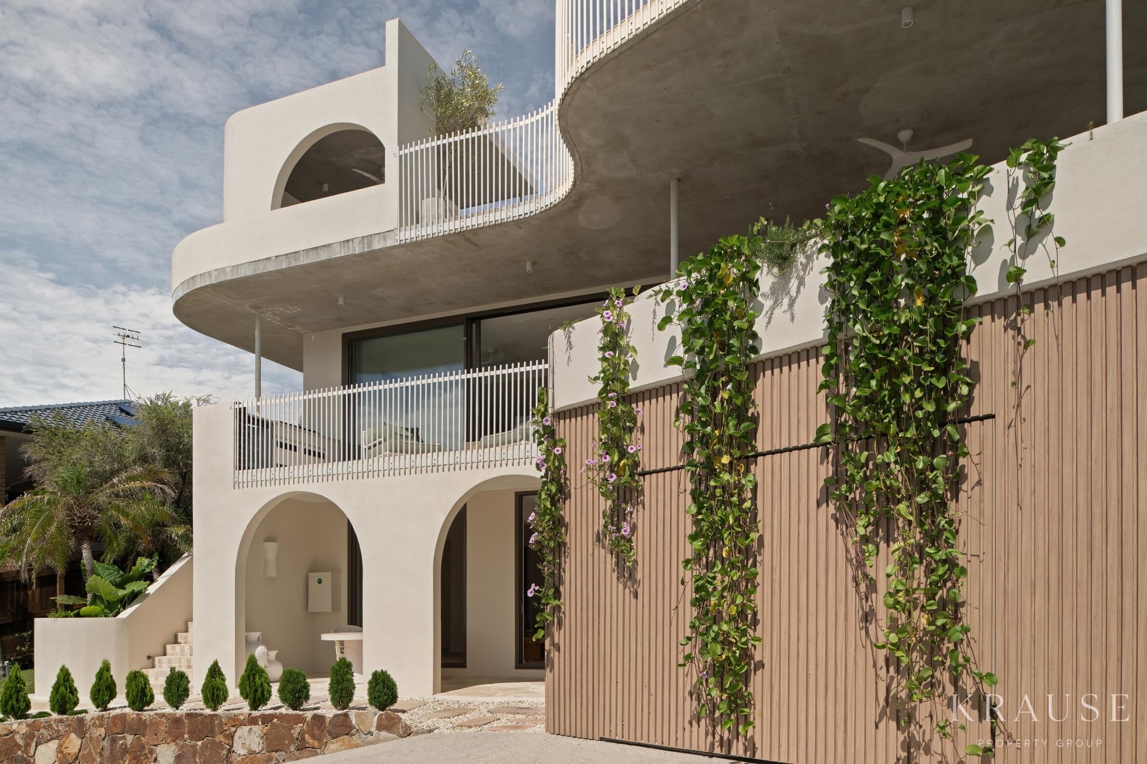 24 Coolum Terrace, Coolum Beach, Coolum Beach — photo 1 of 5