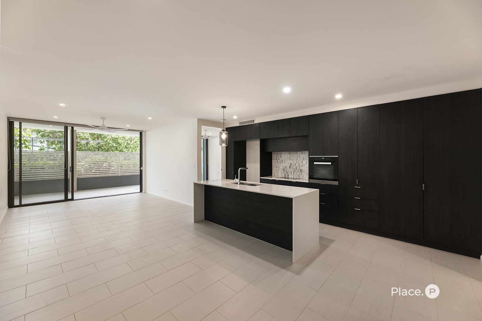 5/66 Allen Street, Hamilton - Image 1