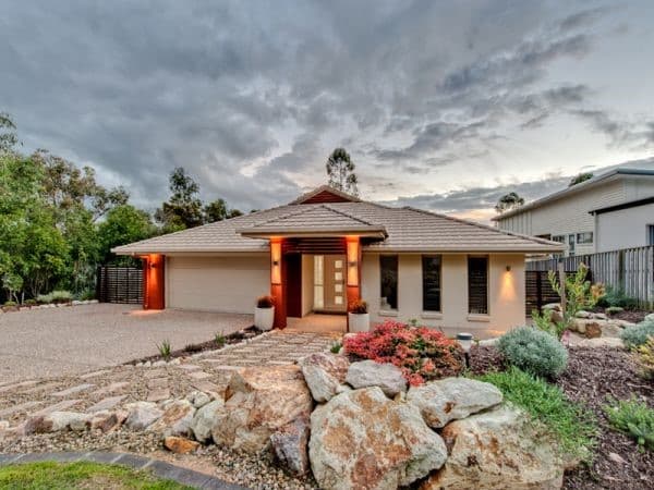 15 Mahogany Rise, Brookwater - Image 1