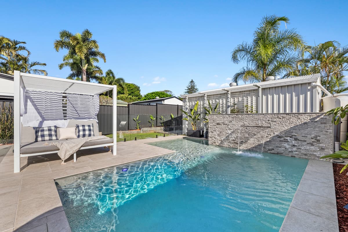 57a Coburg Street East, Cleveland - Image 1