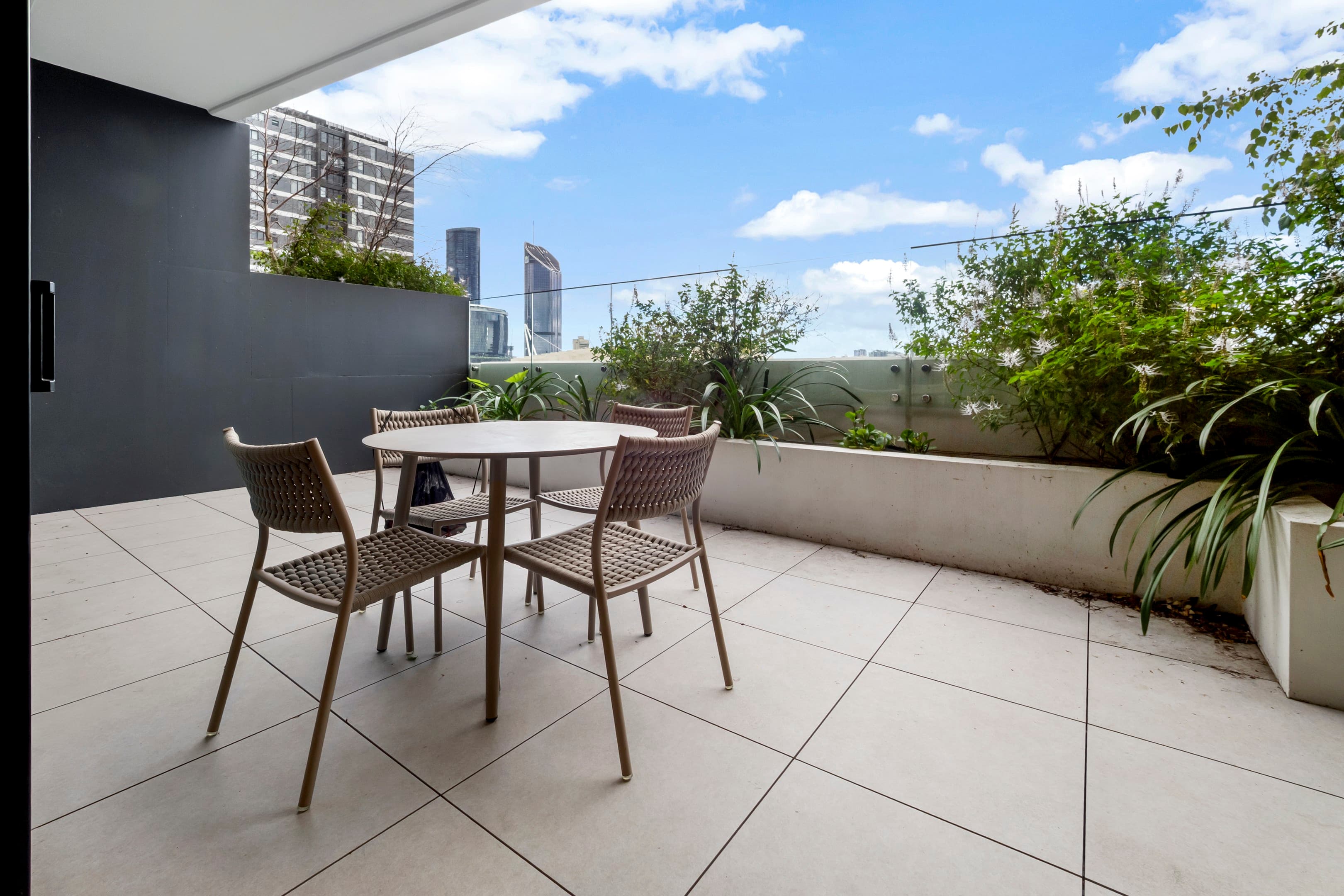 604/66 Hope Street, South Brisbane - Image 1