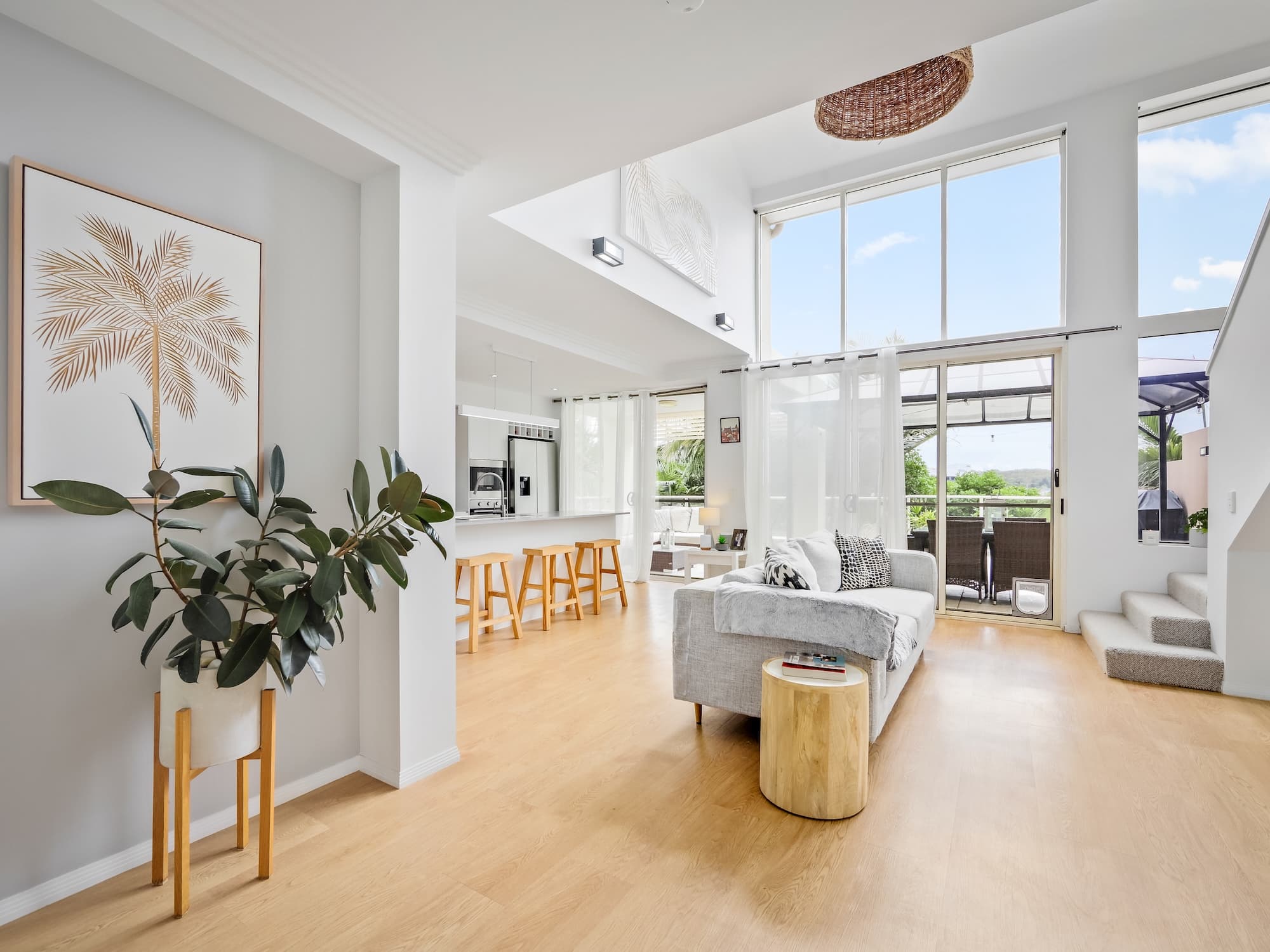 201/251 Varsity Parade, Varsity Lakes - Image 1