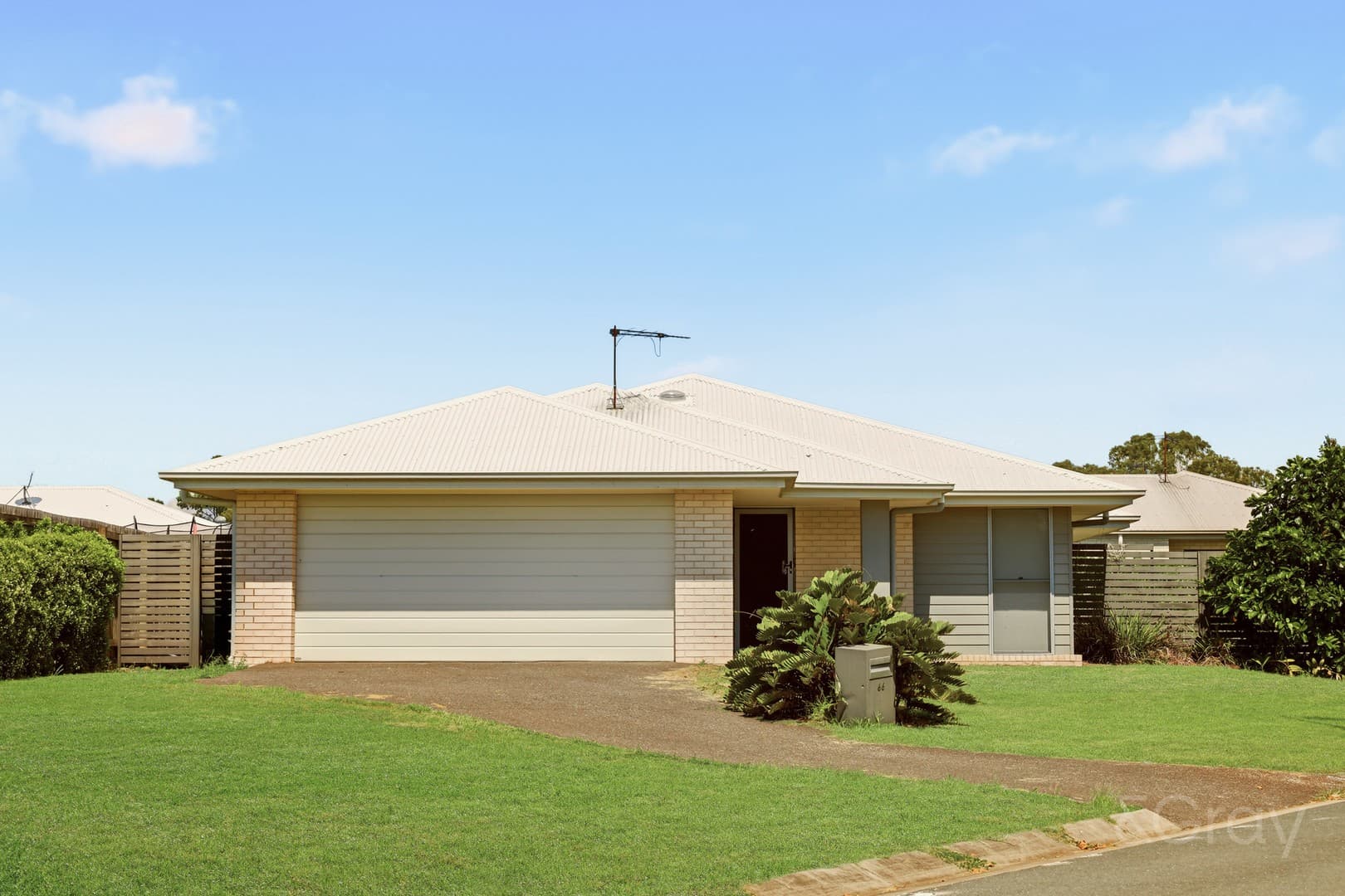 66 Harvey Circuit, Griffin — photo 1 of 5