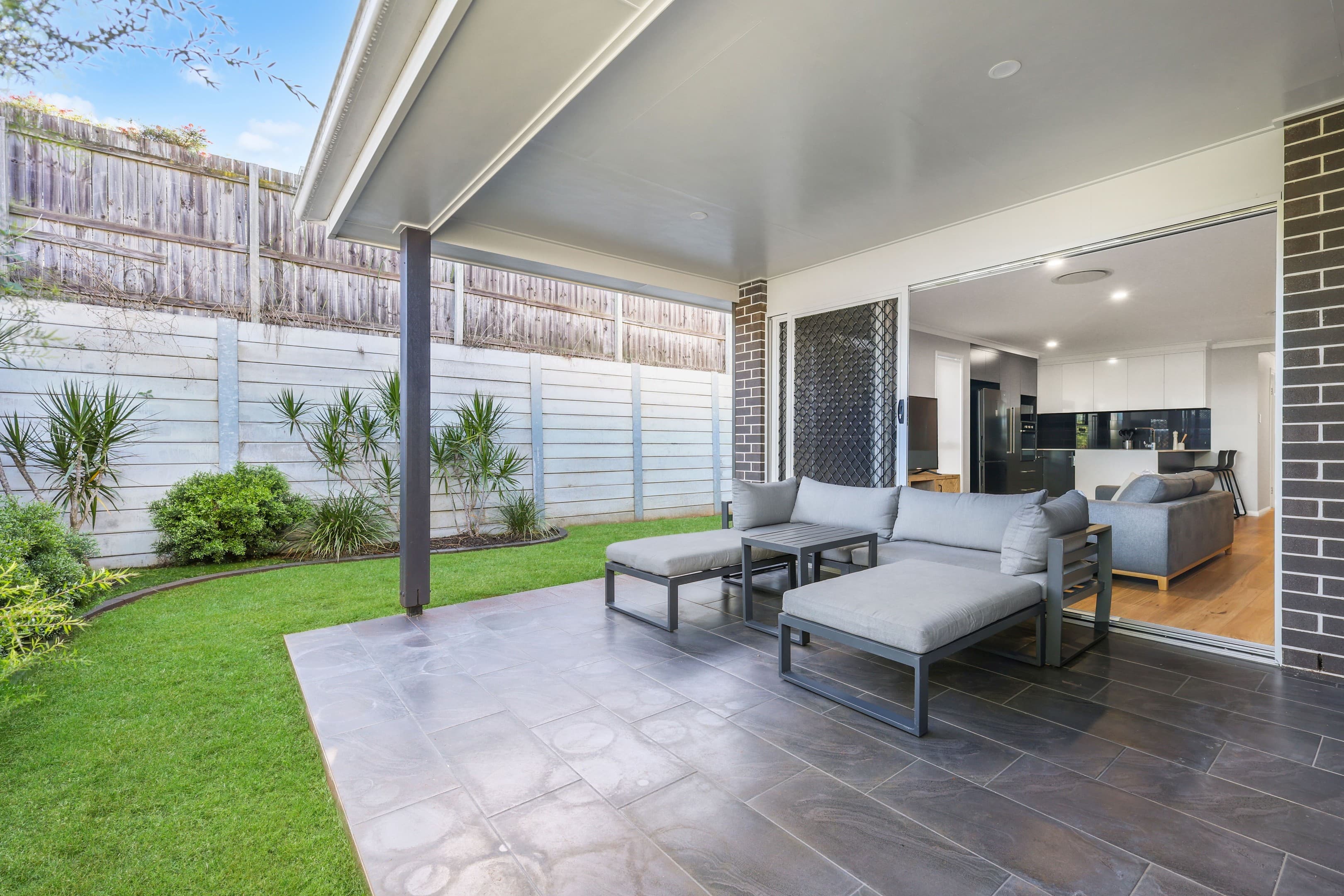 3/9 Grace View Street, Darling Heights