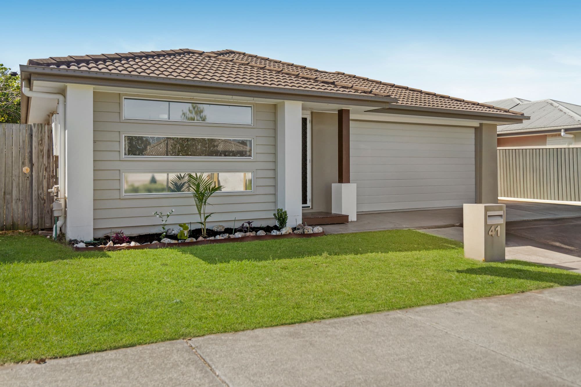 41 Stoneleigh Reserve Boulevard, Logan Reserve - Image 1