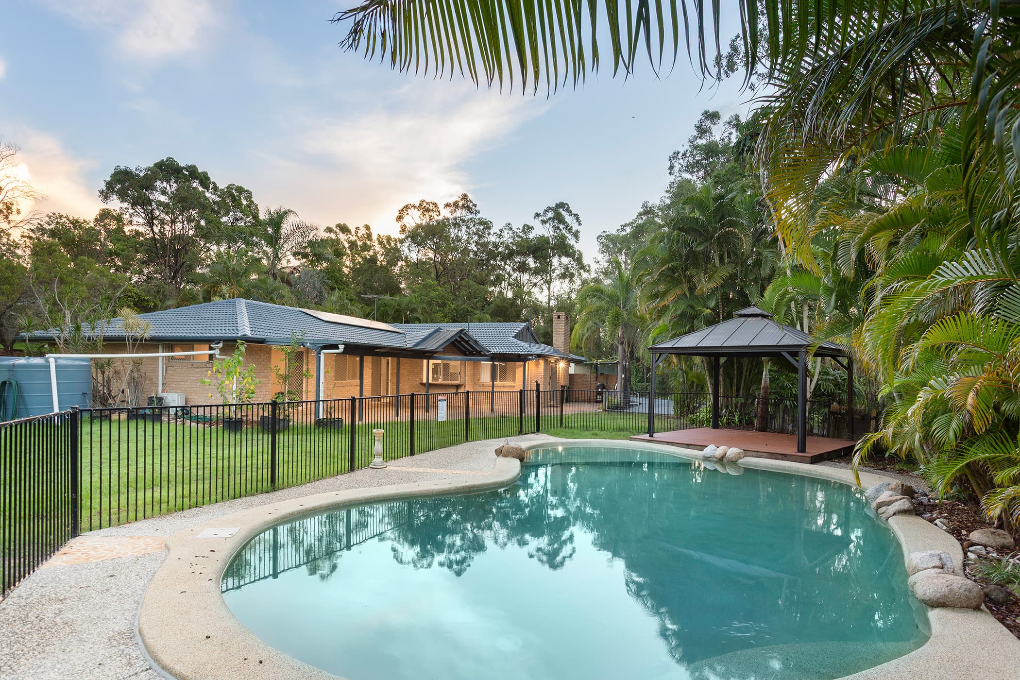 14 Starling Street, Warner — photo 1 of 9