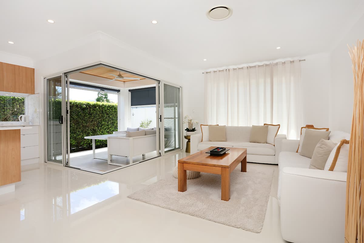 1065 Lakeview Terrace, Benowa - Image 1