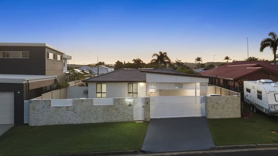 3 View Court, Palm Beach — photo 1 of 5