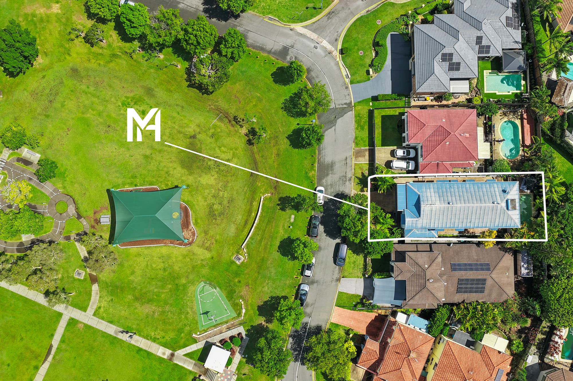 17 North Shore Avenue, Varsity Lakes, Varsity Lakes — photo 1 of 5