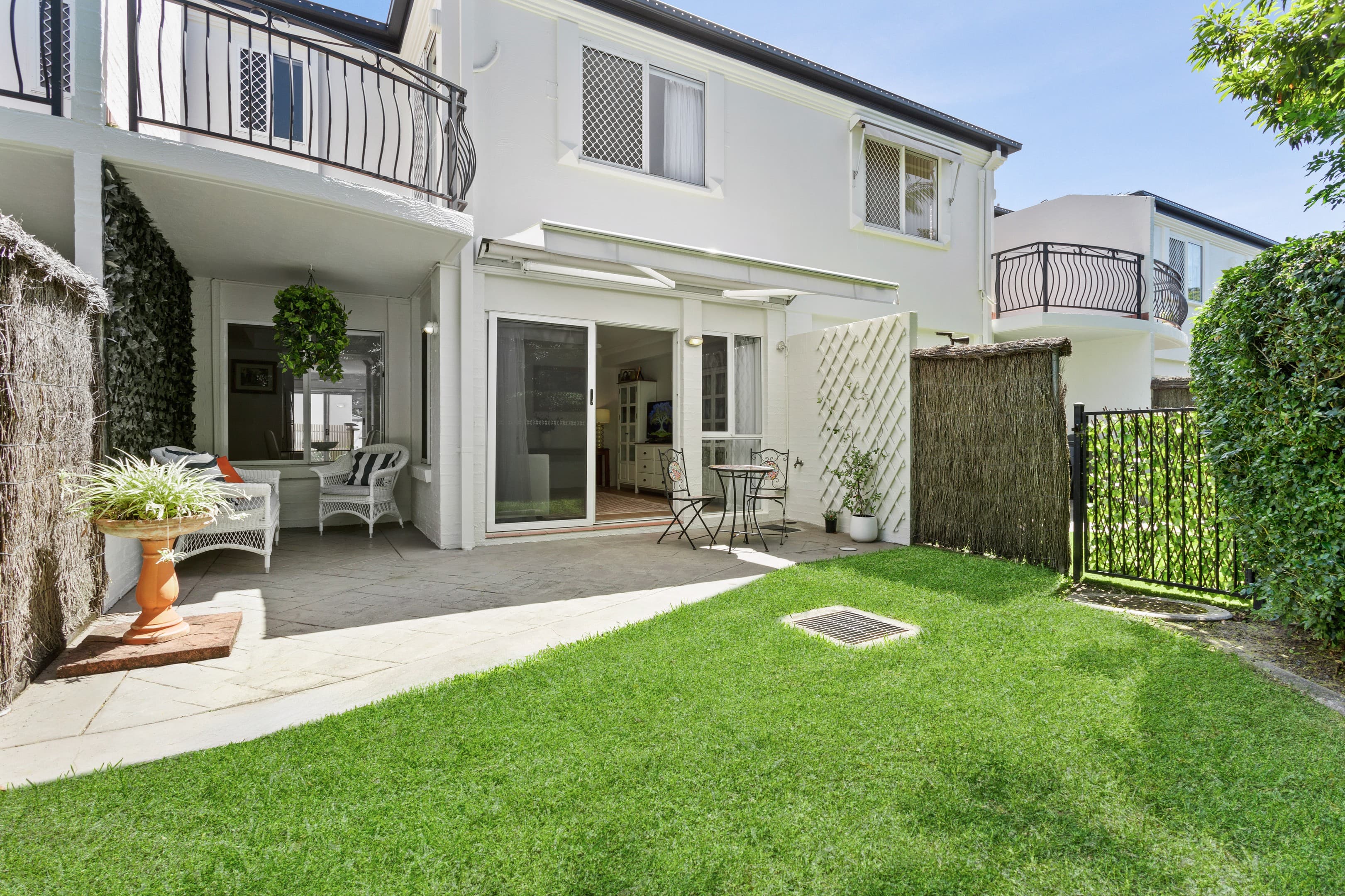 21/1 Bronberg Court, Southport — photo 1 of 5