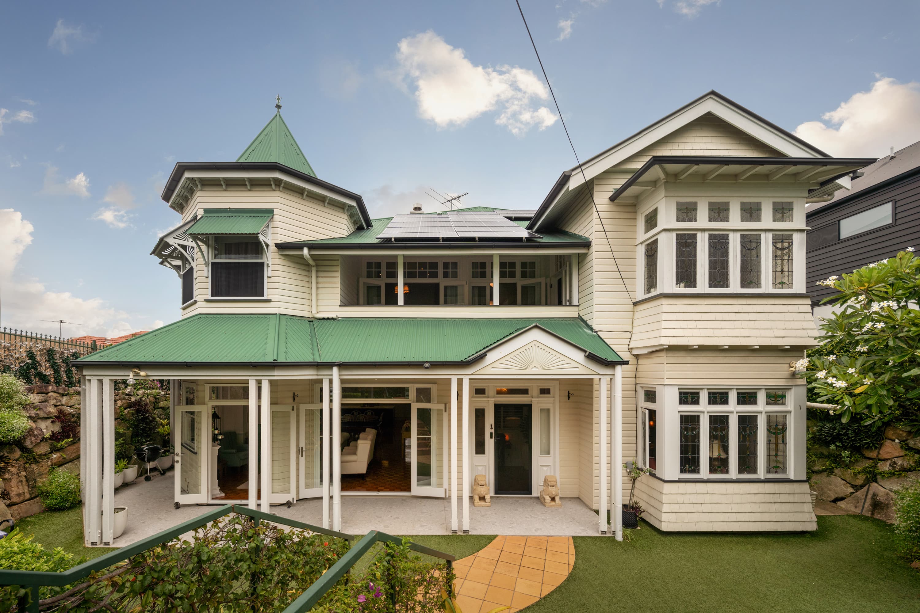 81 Hipwood Avenue, Coorparoo - Image 1