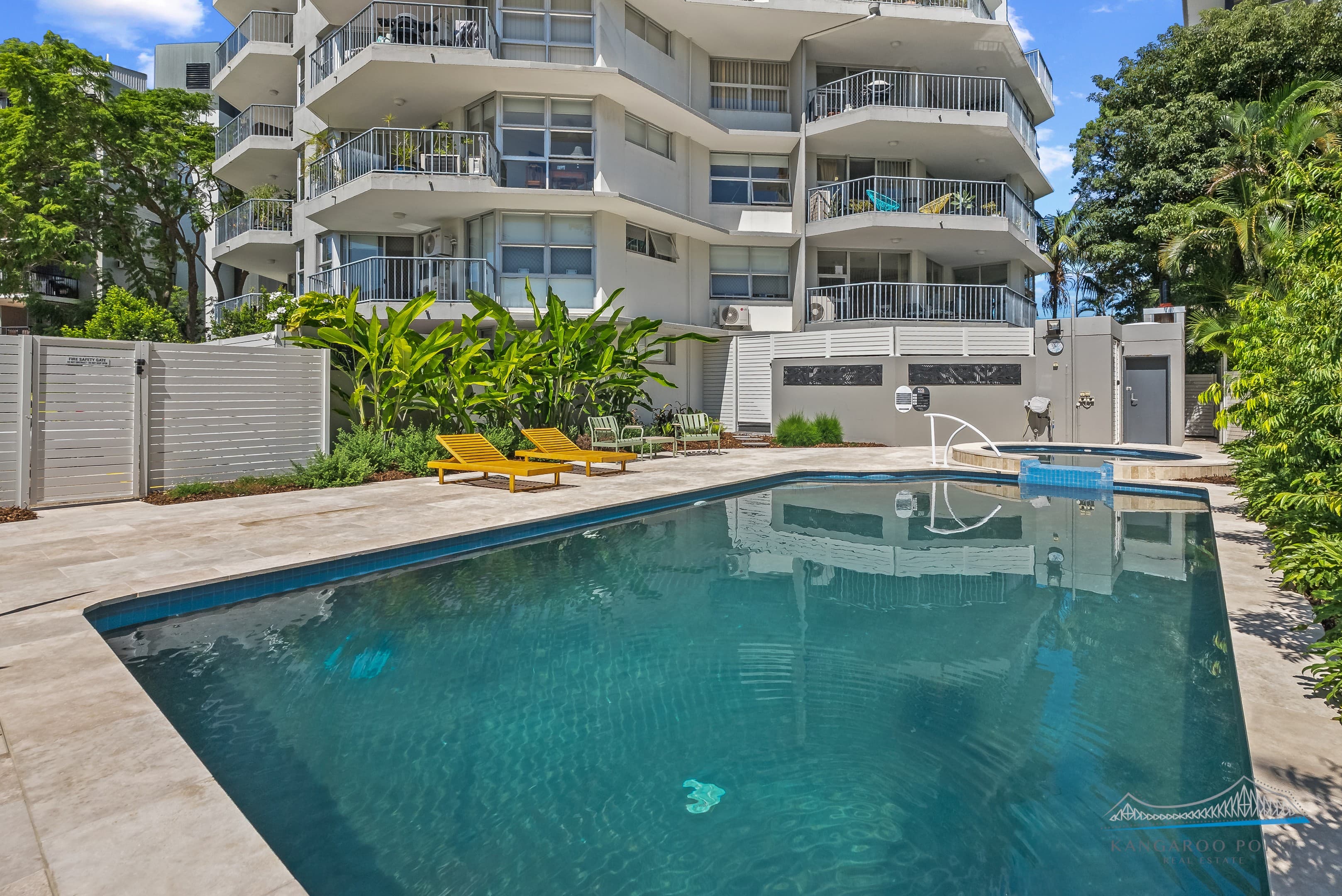 9/55 Thorn Street, Kangaroo Point — photo 1 of 5