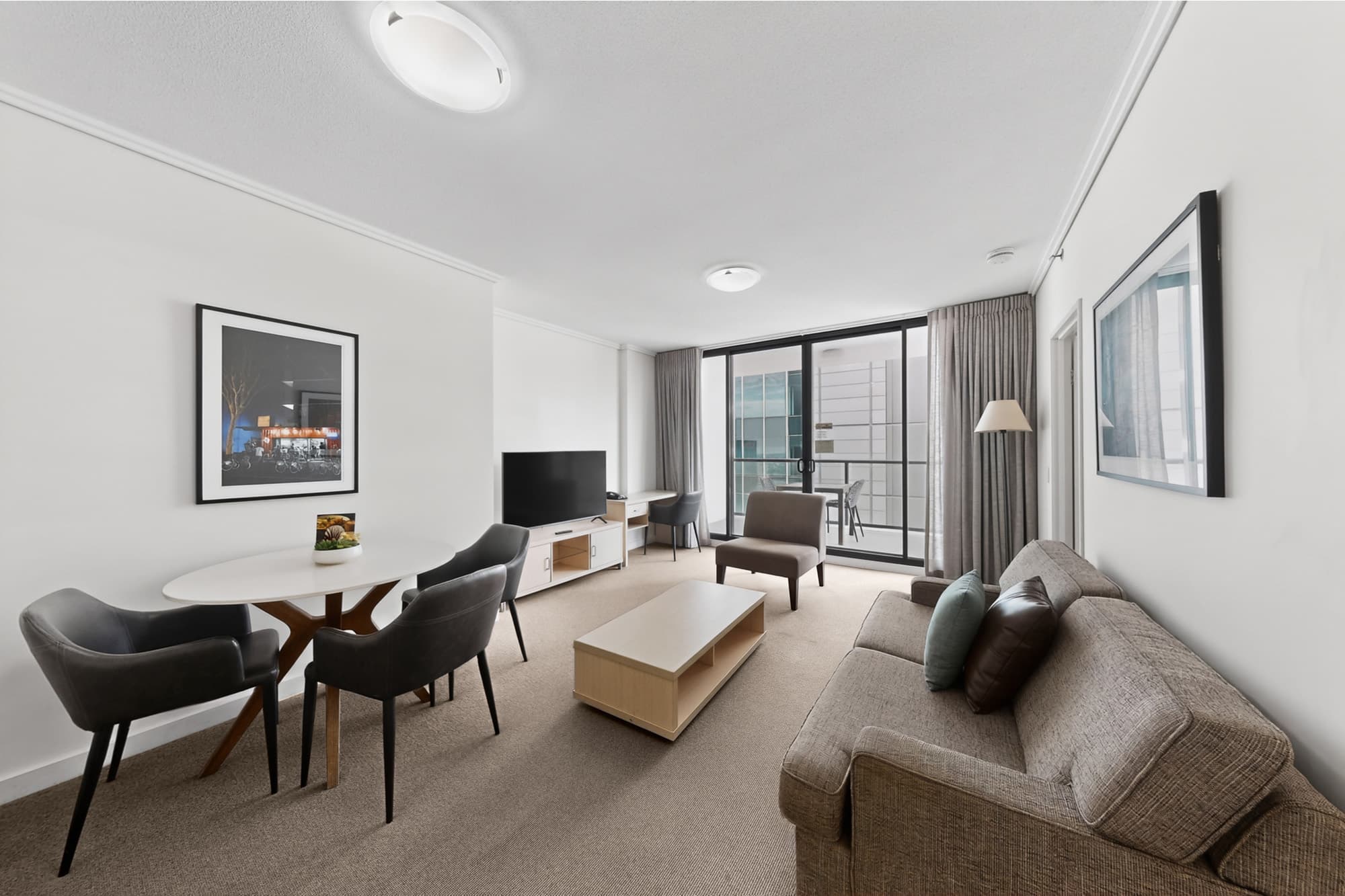 3207/128 Charlotte Street, Brisbane City - Image 1