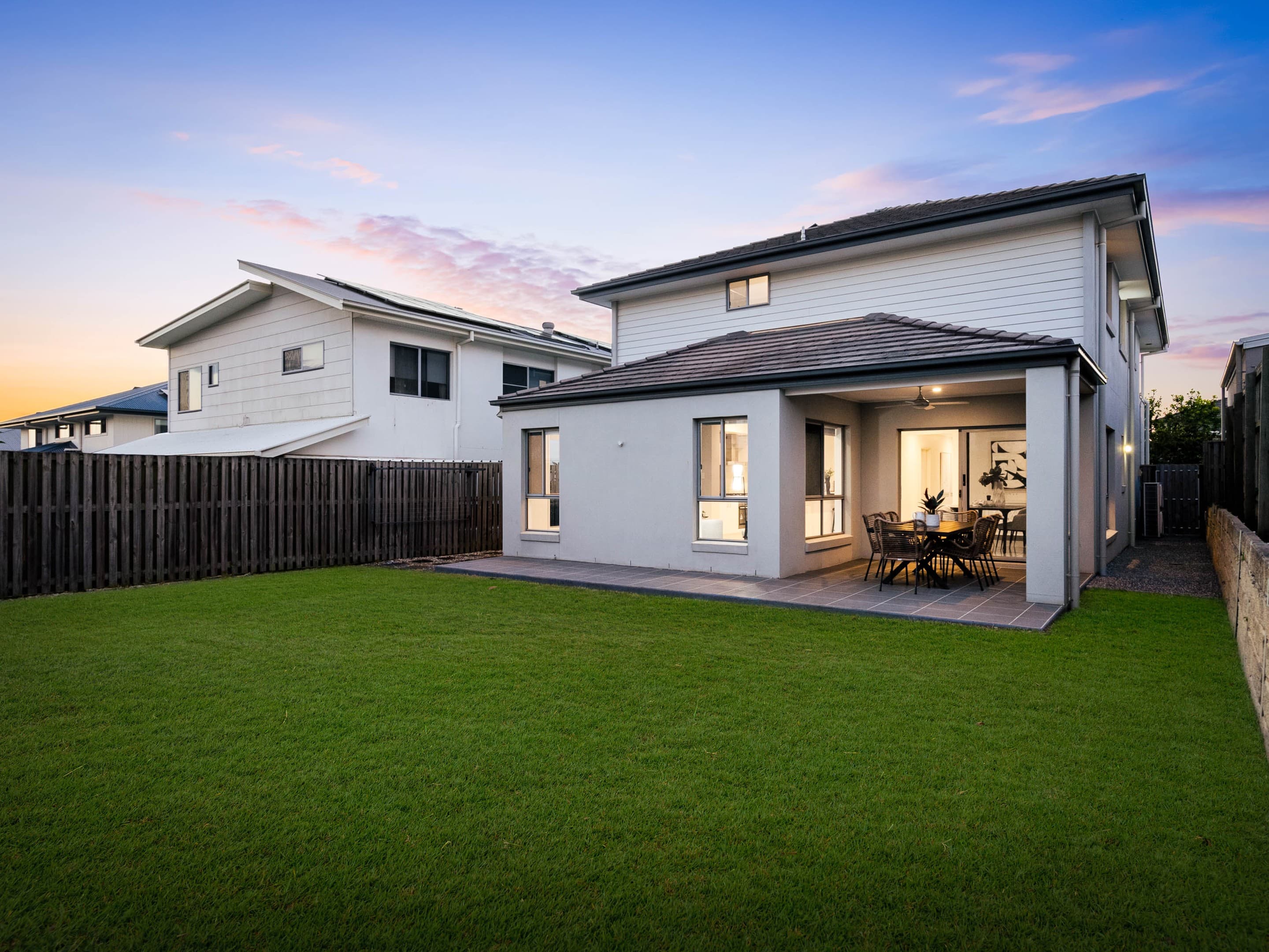 77 Parklands Circuit, Rochedale — photo 1 of 5