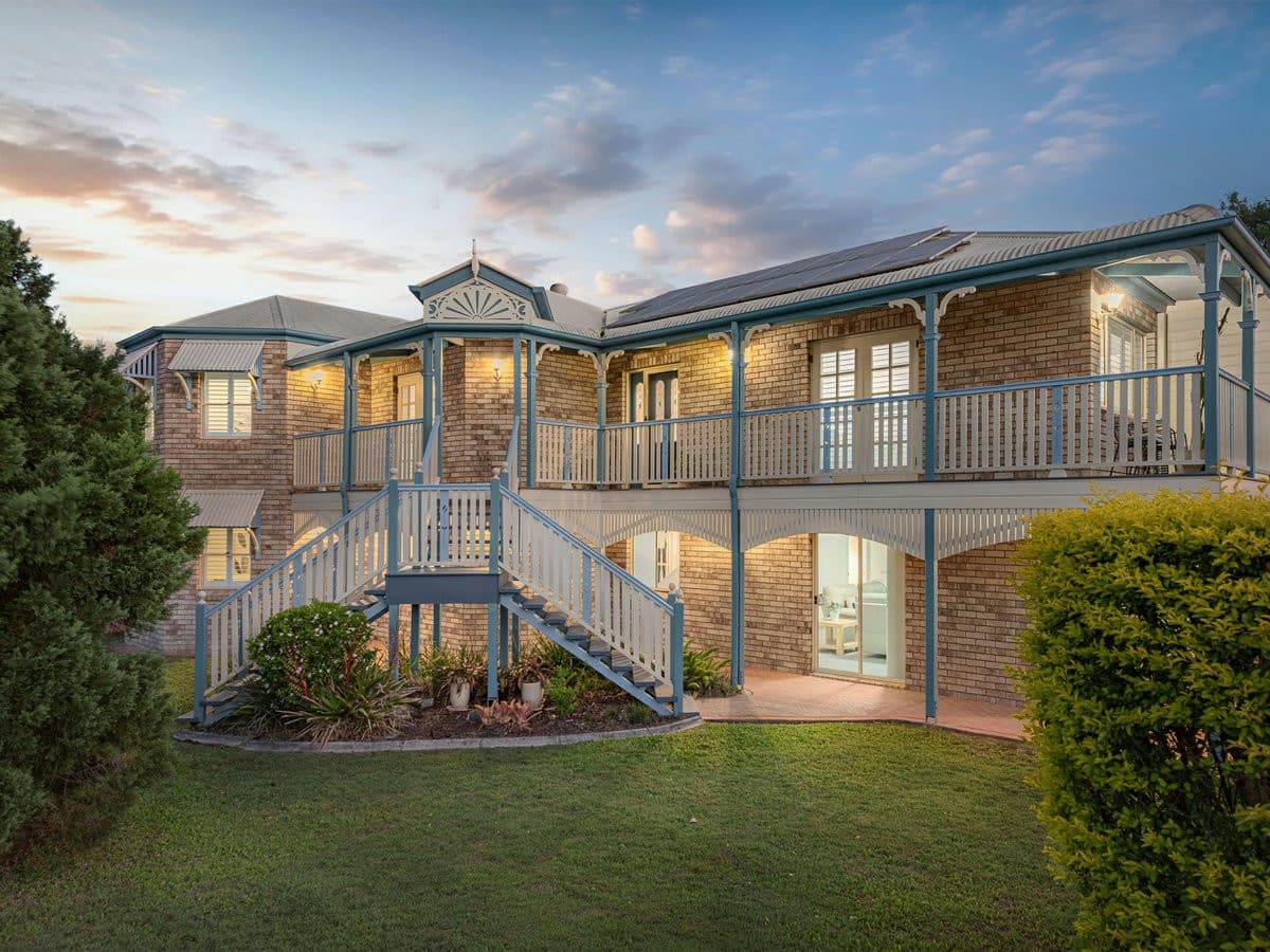 1 Carnation Crescent, Calamvale, Calamvale — photo 1 of 5