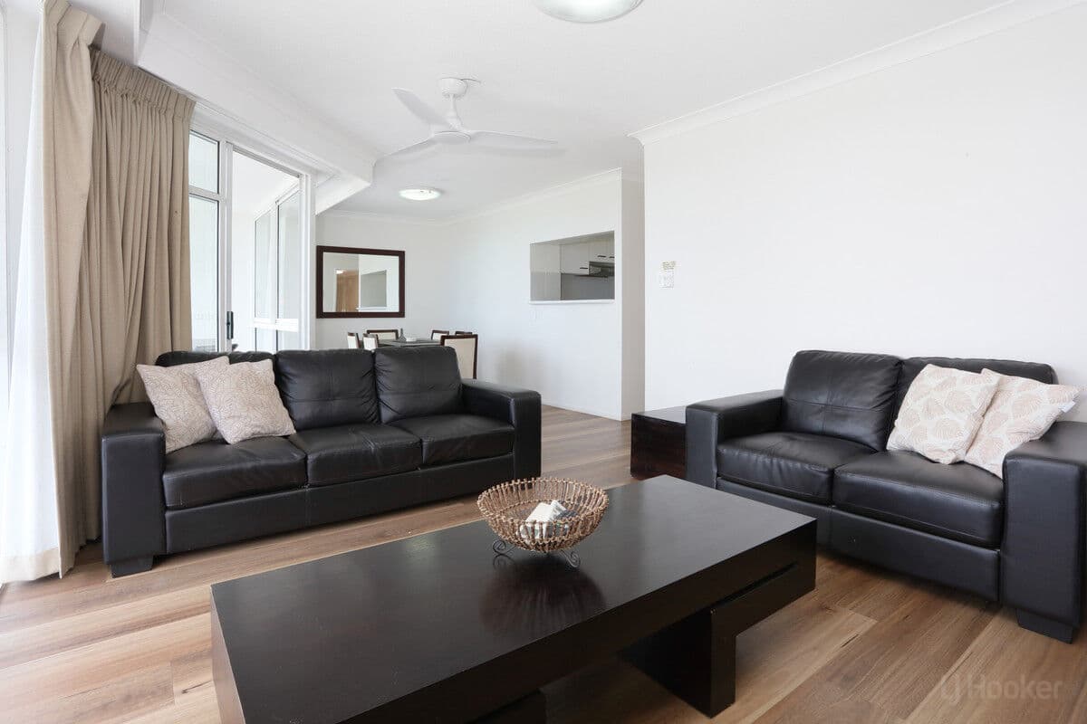 11/510 Marine Parade, Biggera Waters — photo 1 of 5