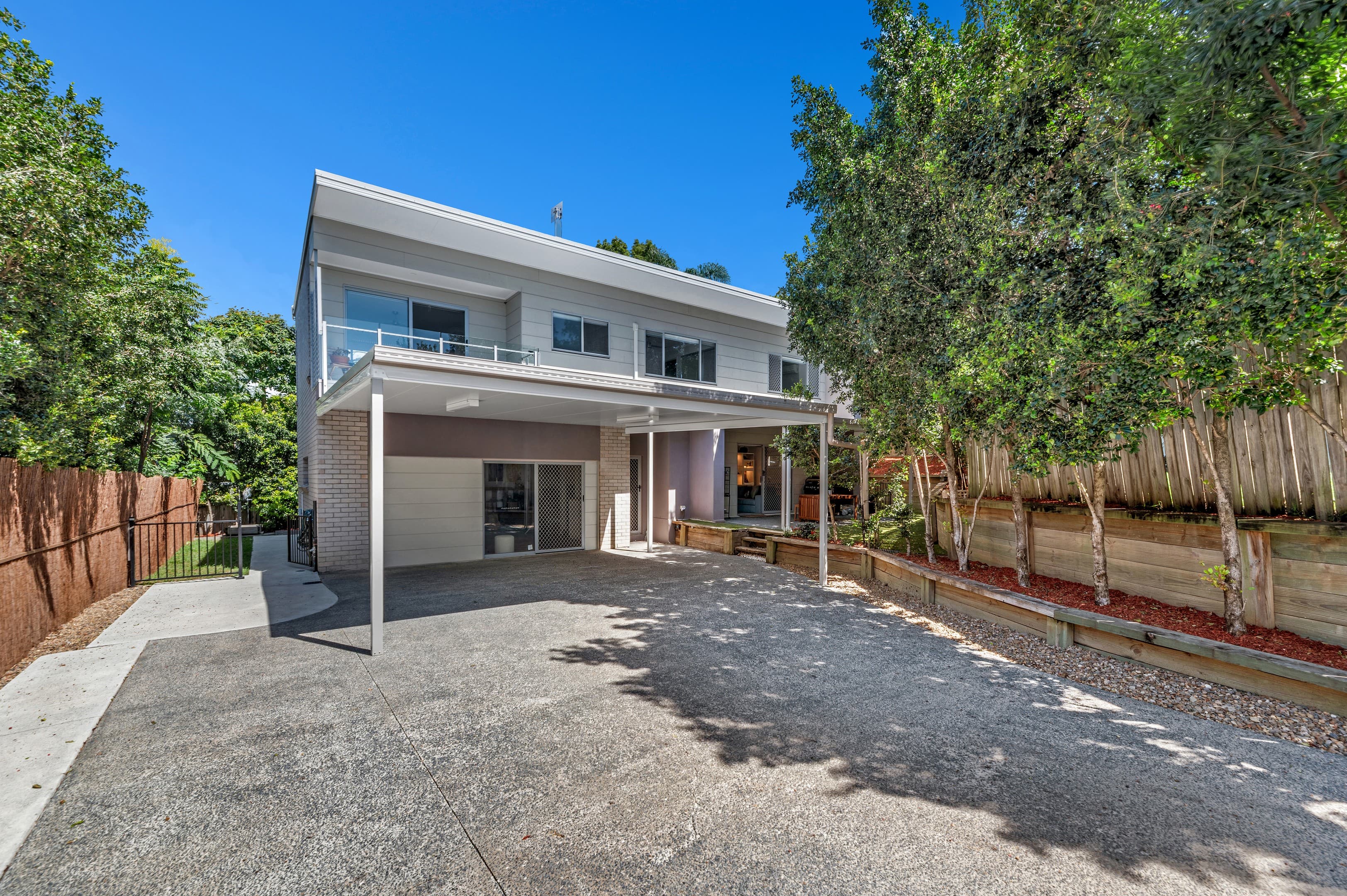 32a Pilliga Street, Southport - Image 1