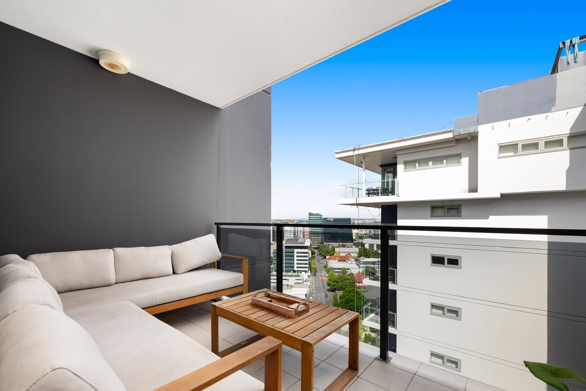 ID:21172578/61 Brookes Street, Bowen Hills — photo 1 of 5