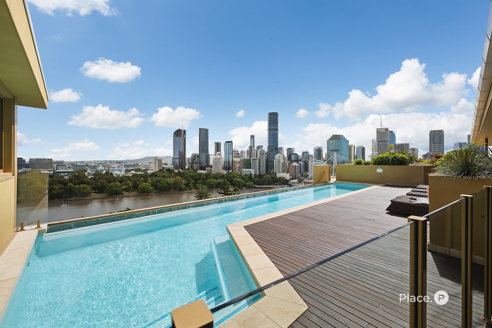 1106/25 Shafston Avenue, Kangaroo Point - Image 1
