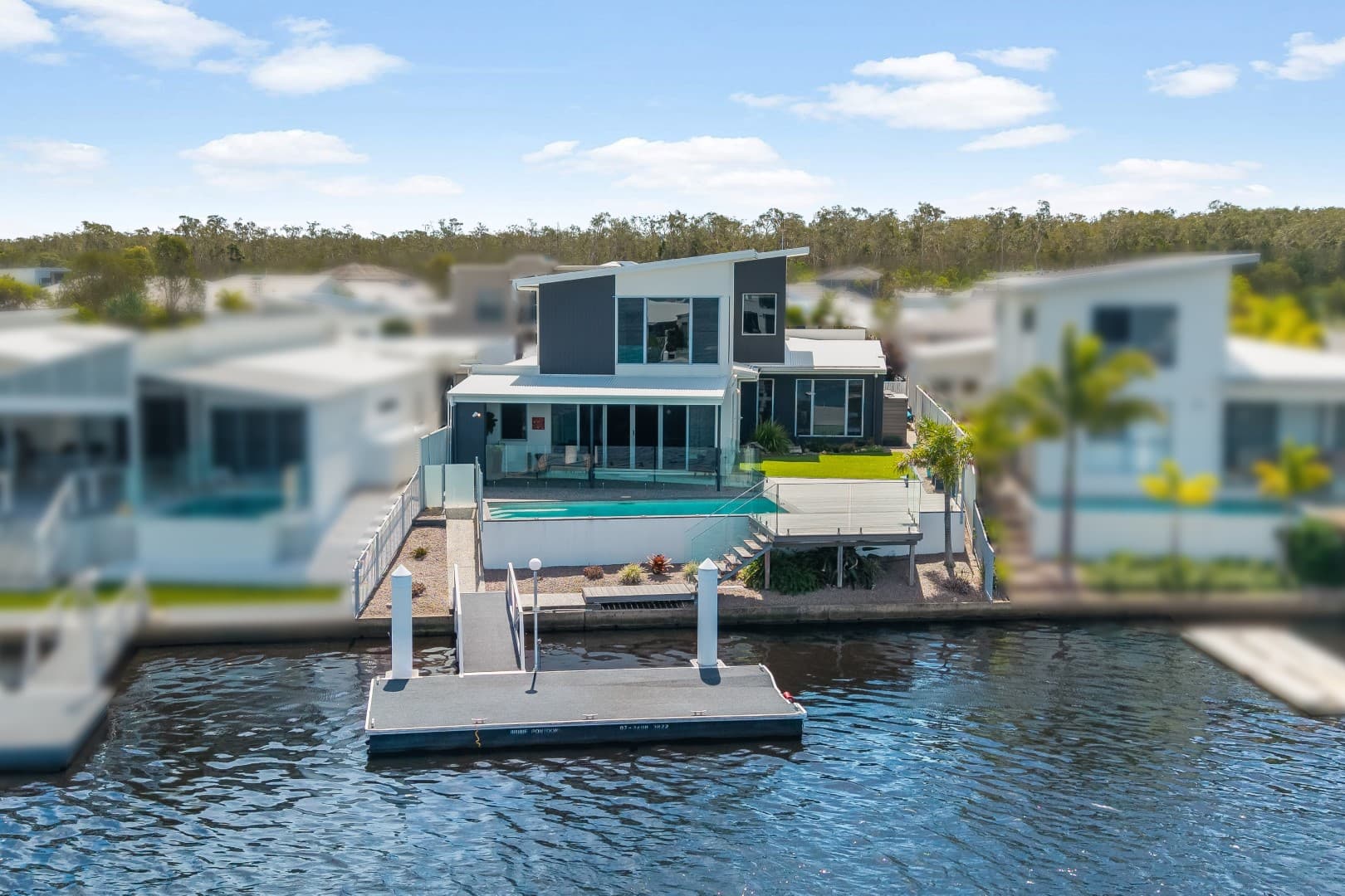 31 Bond Street, Pelican Waters - Image 1