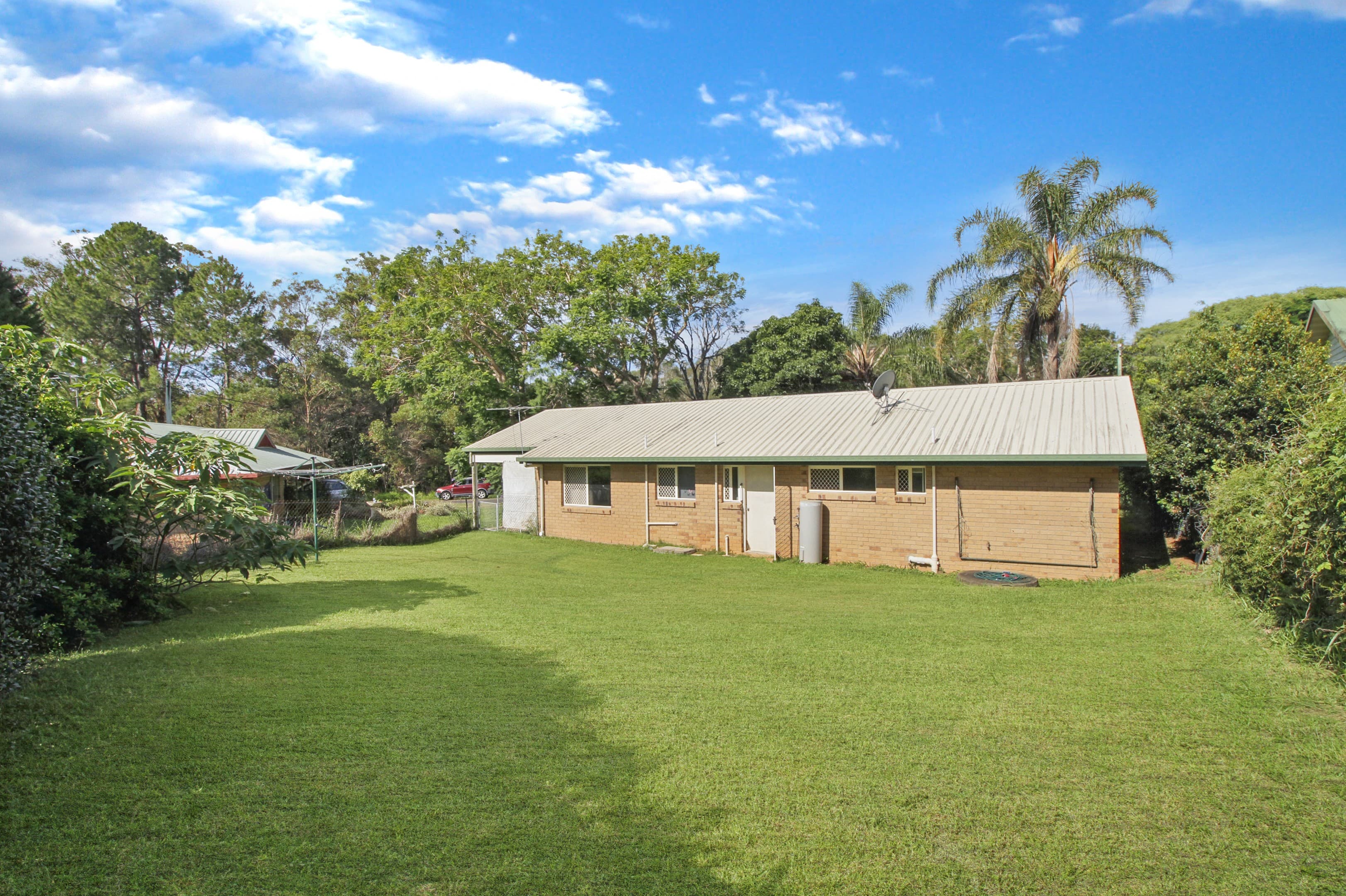 13 Lemontree Dr, Macleay Island