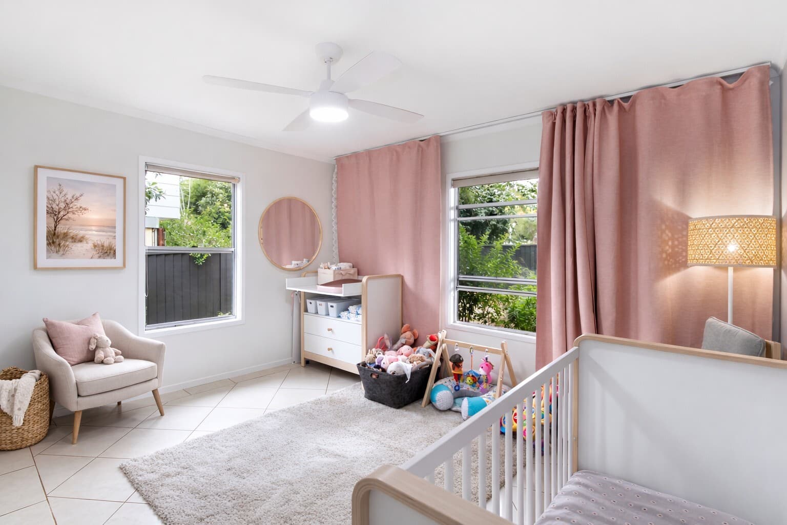 23 Scotts Road, Macleay Island - Image 1