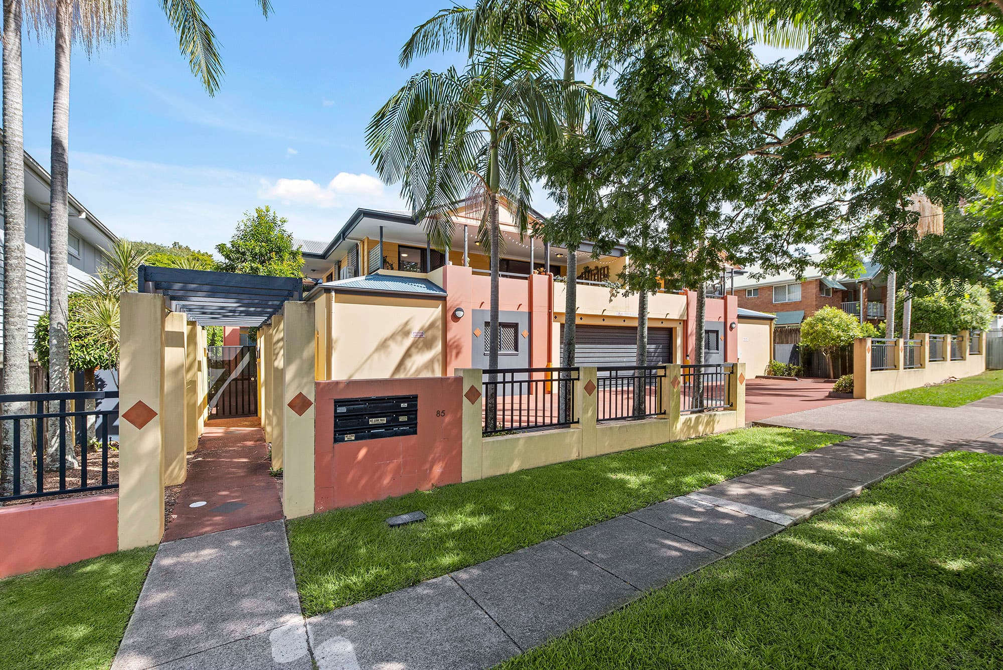 7/85-87 Victoria Terrace, Greenslopes, Greenslopes — photo 1 of 5