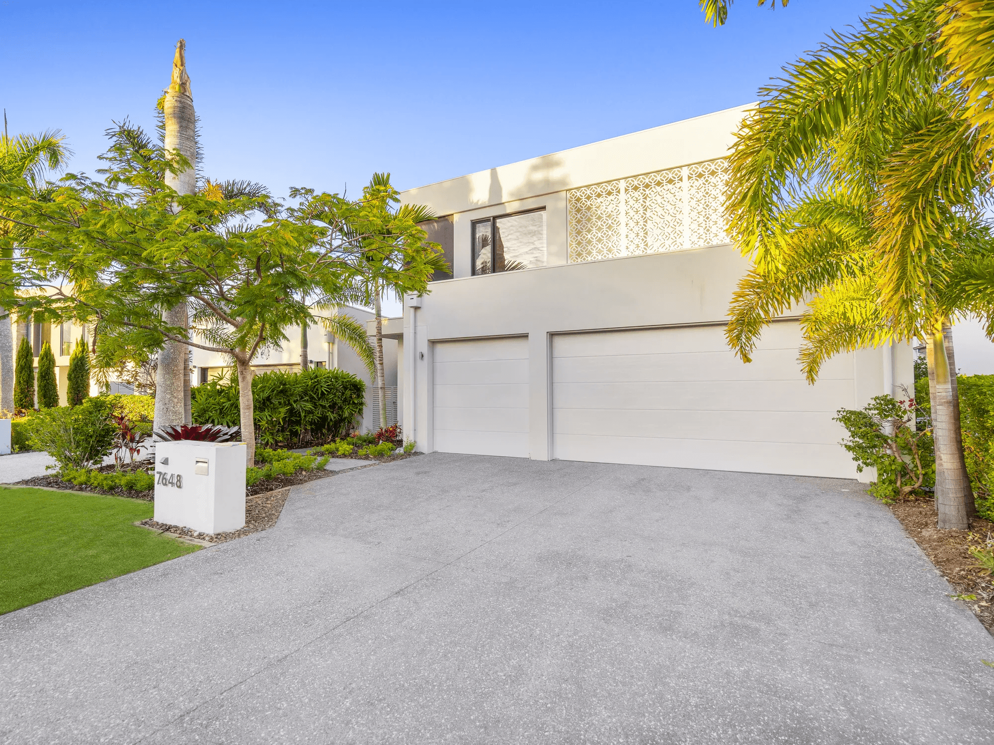 7648 Fairway Boulevard, Hope Island - Image 1