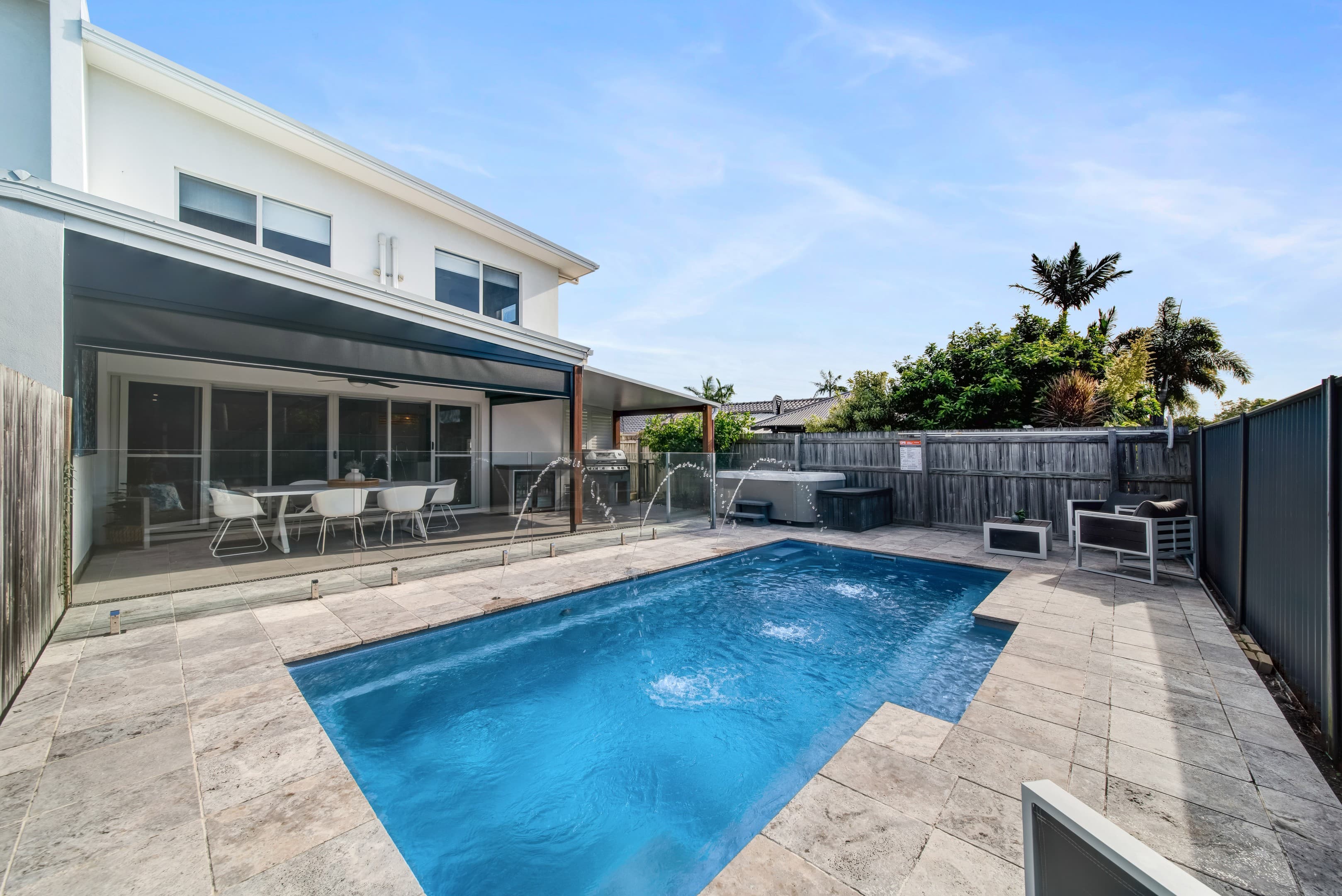 1/5 Maroochy Waters Drive, Maroochydore, Maroochydore — photo 1 of 5