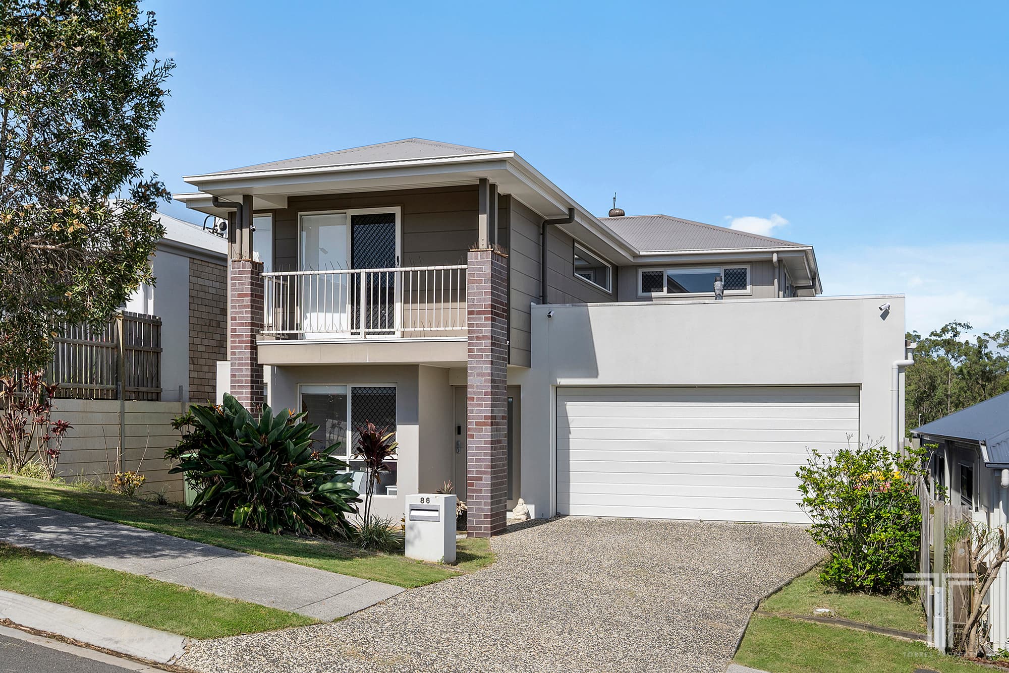 86 Midnight Crescent, Spring Mountain - Image 1