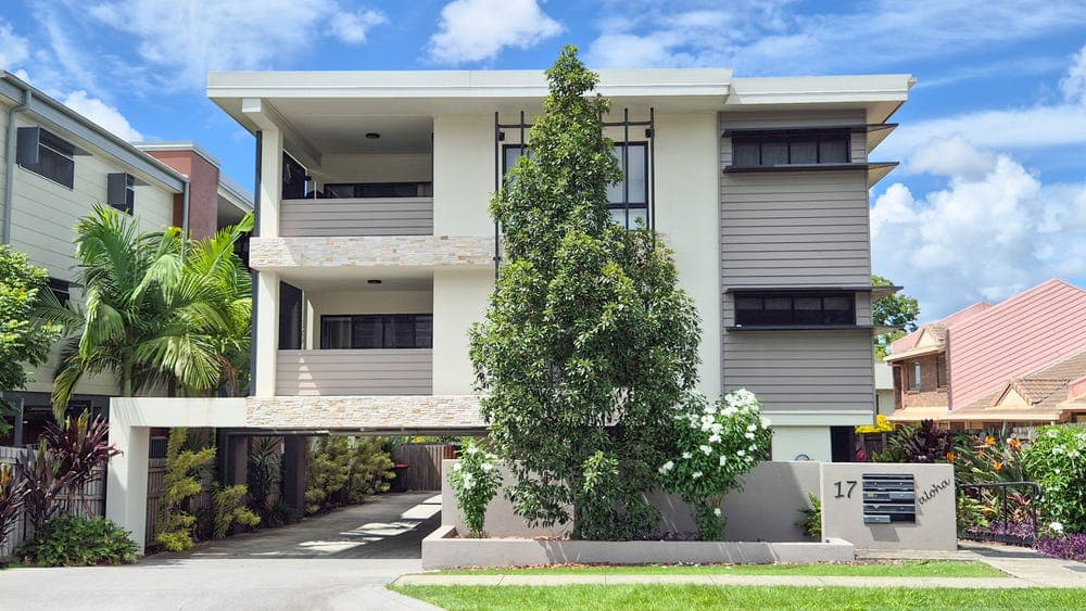 2/17 Foster Street, Newmarket - Image 1