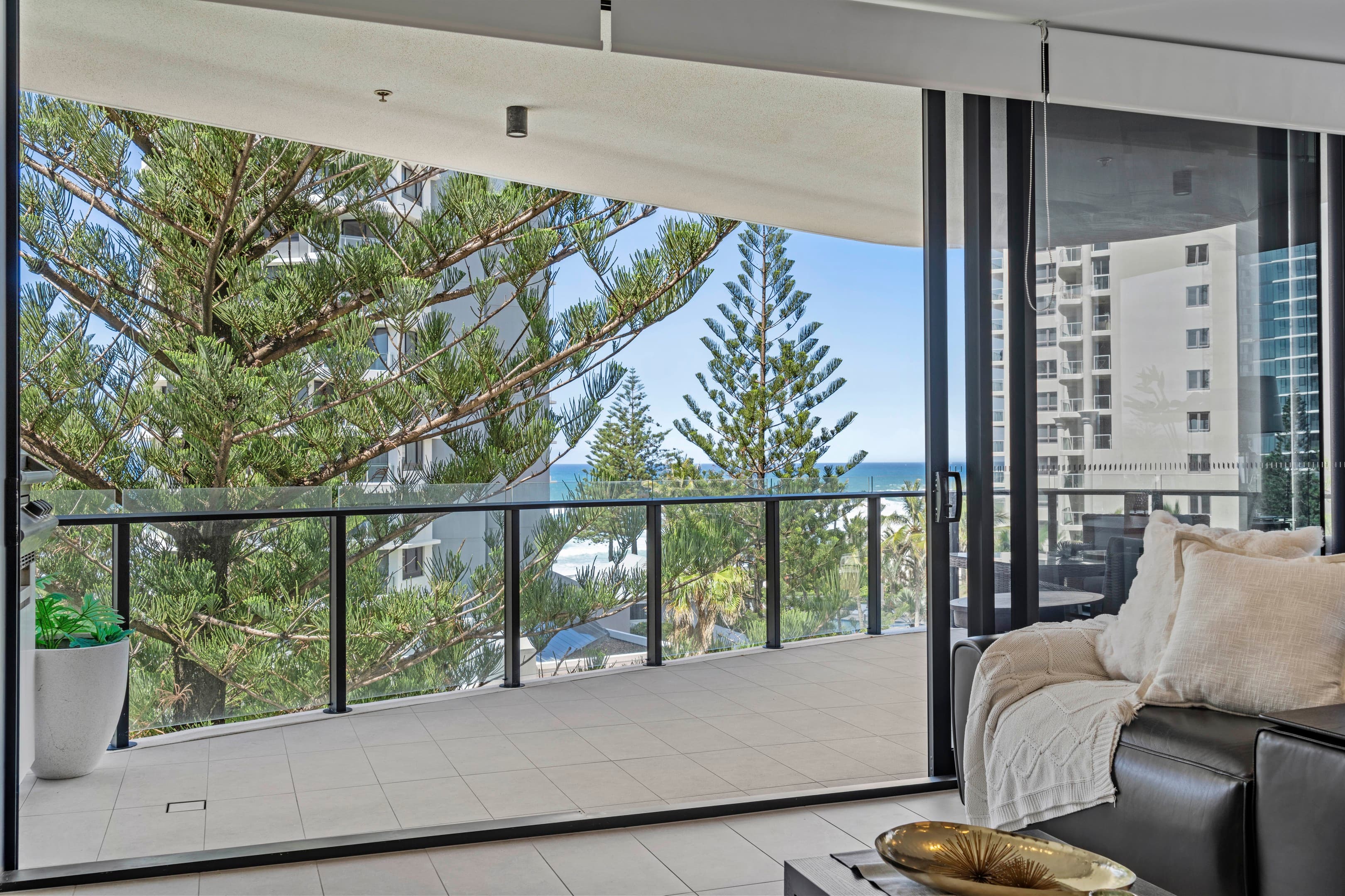 Level 6, 602/61 Old Burleigh Road, Surfers Paradise, Surfers Paradise — photo 1 of 5