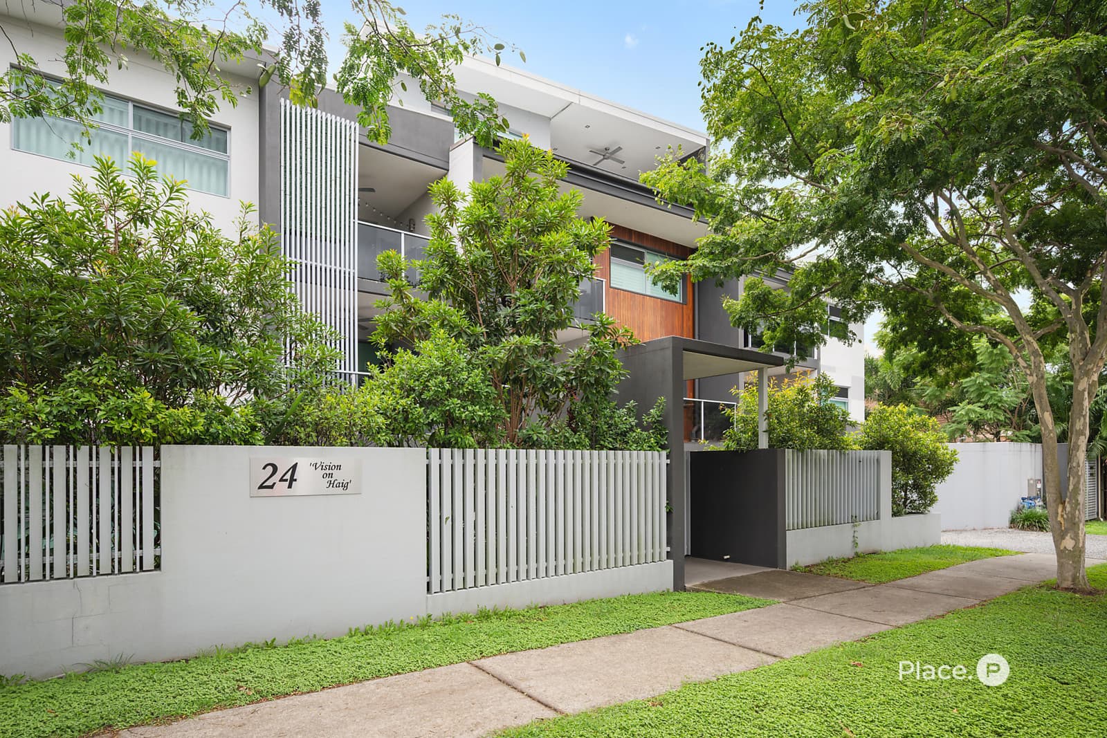 13/24 Haig Street, Coorparoo - Image 1