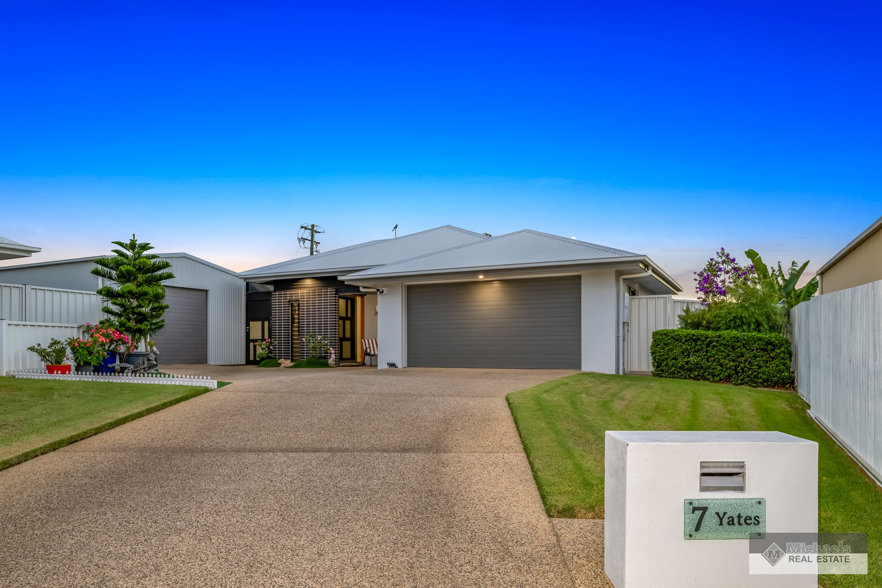 7 Yates Court, Kepnock — photo 1 of 5