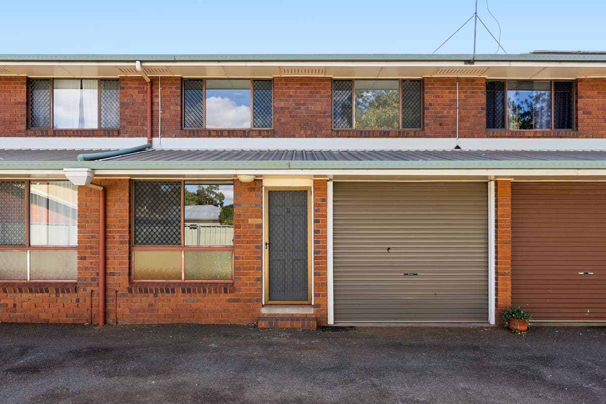 3/15 Edith Street, Newtown - Image 1