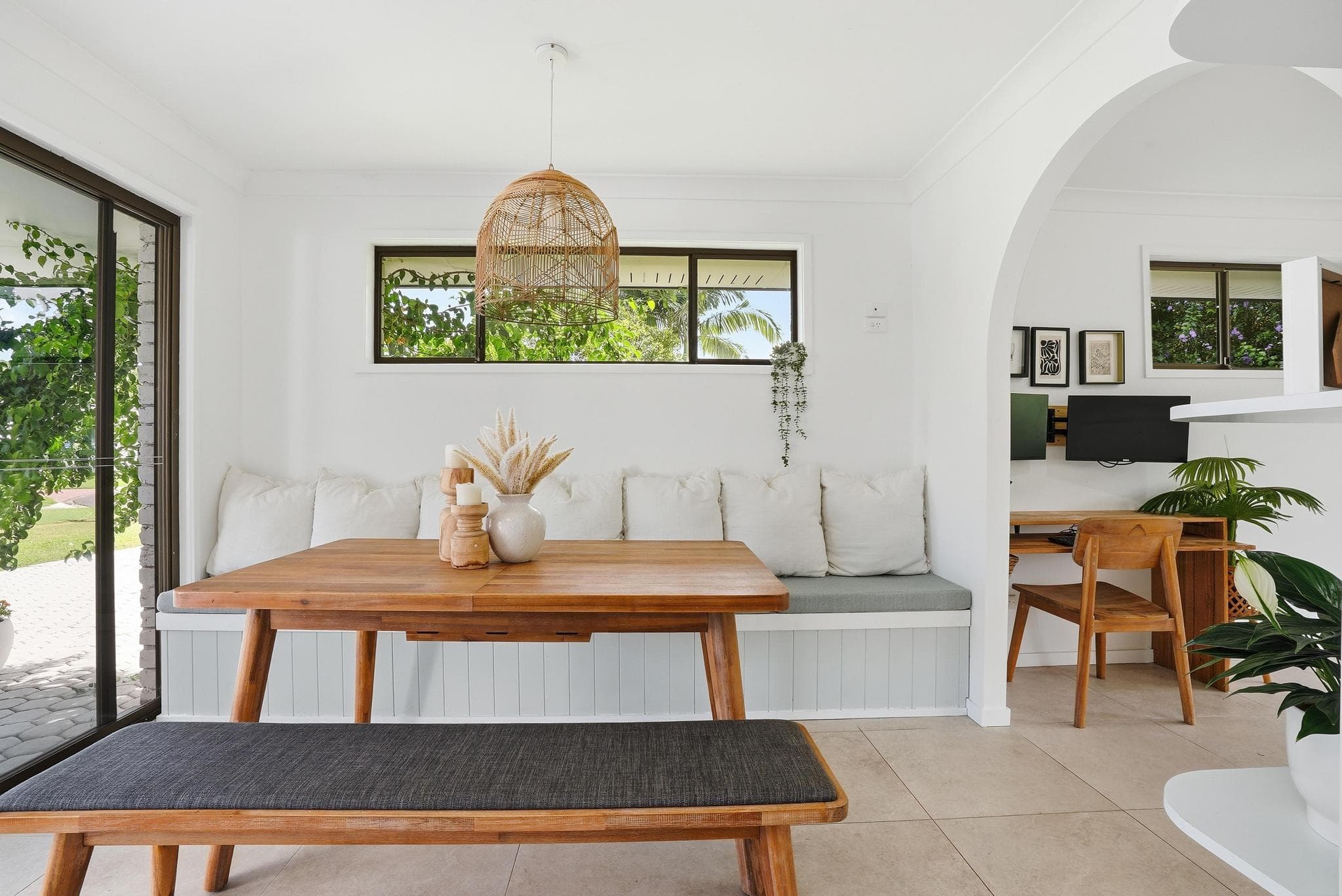 8 Ellioh Court, Elanora — photo 1 of 5