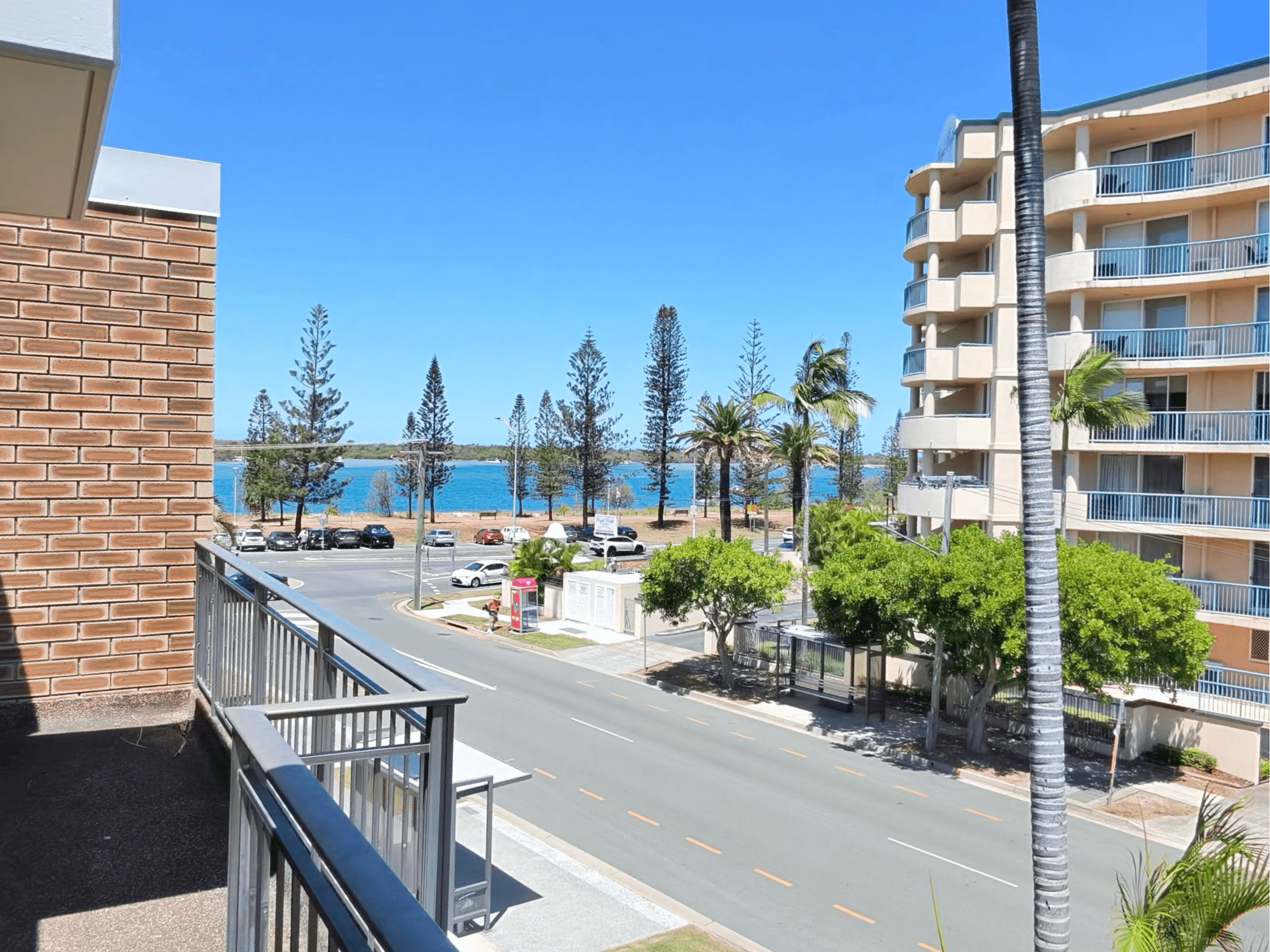 30/490 Marine Parade, Biggera Waters - Image 1