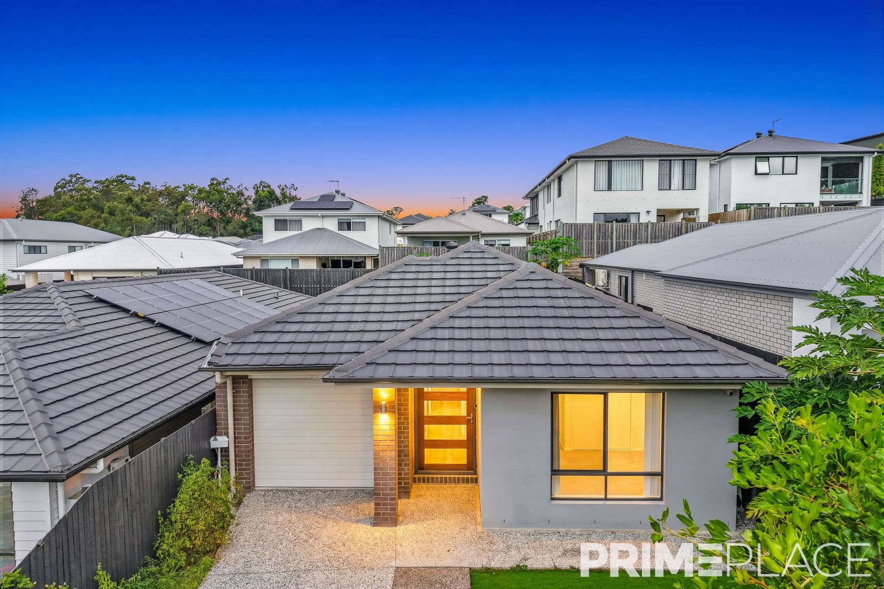 7 Banksia Way, Springfield - Image 1