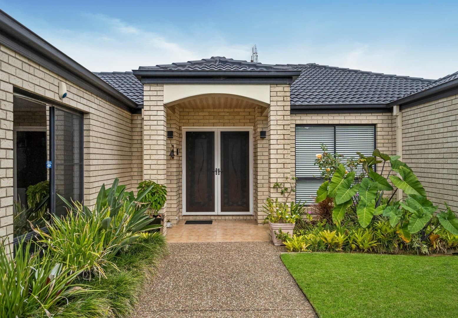 5 Peppertree Circuit, Robina — photo 1 of 5