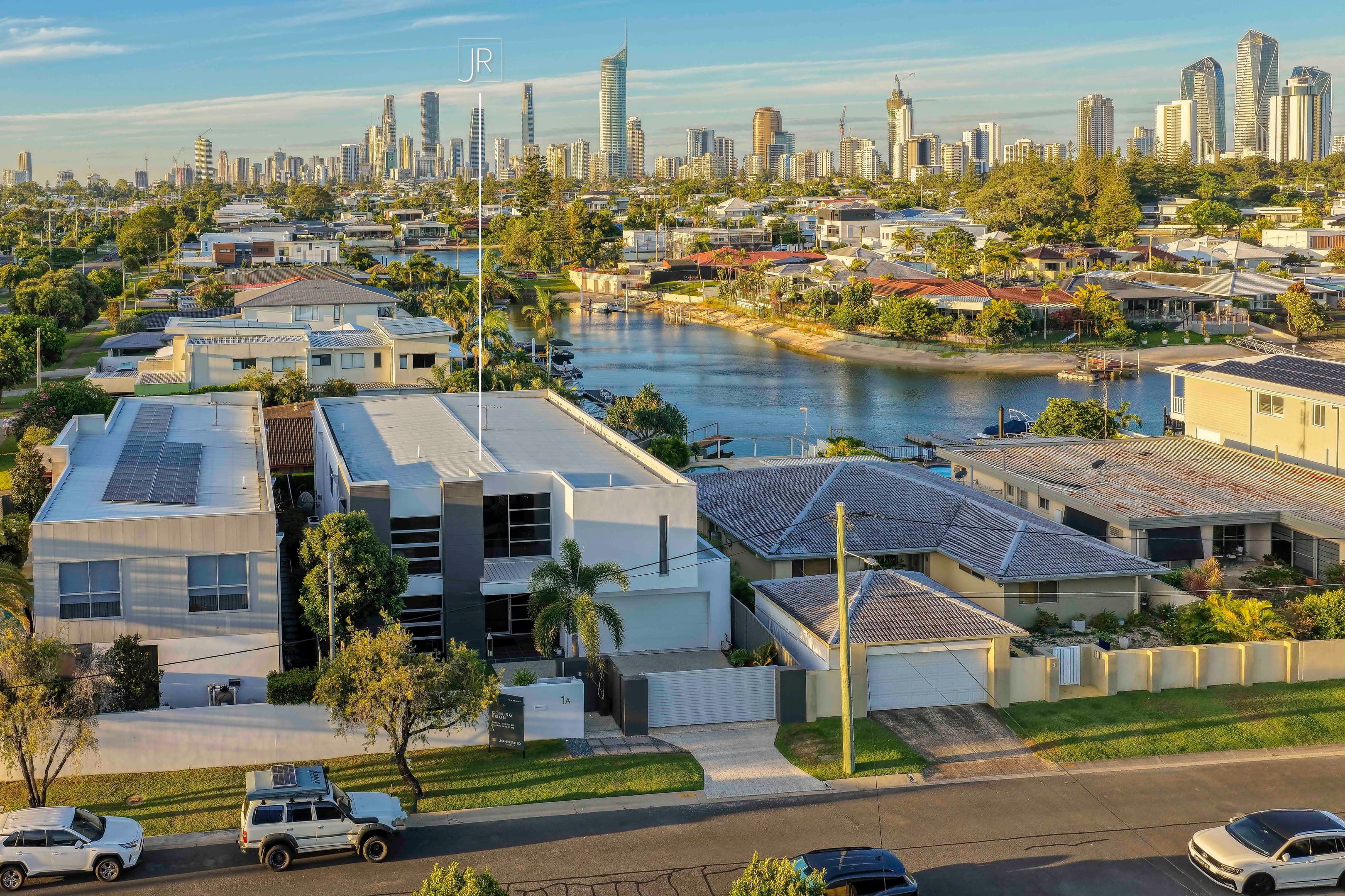 1A Grant Place, Broadbeach Waters — photo 1 of 5