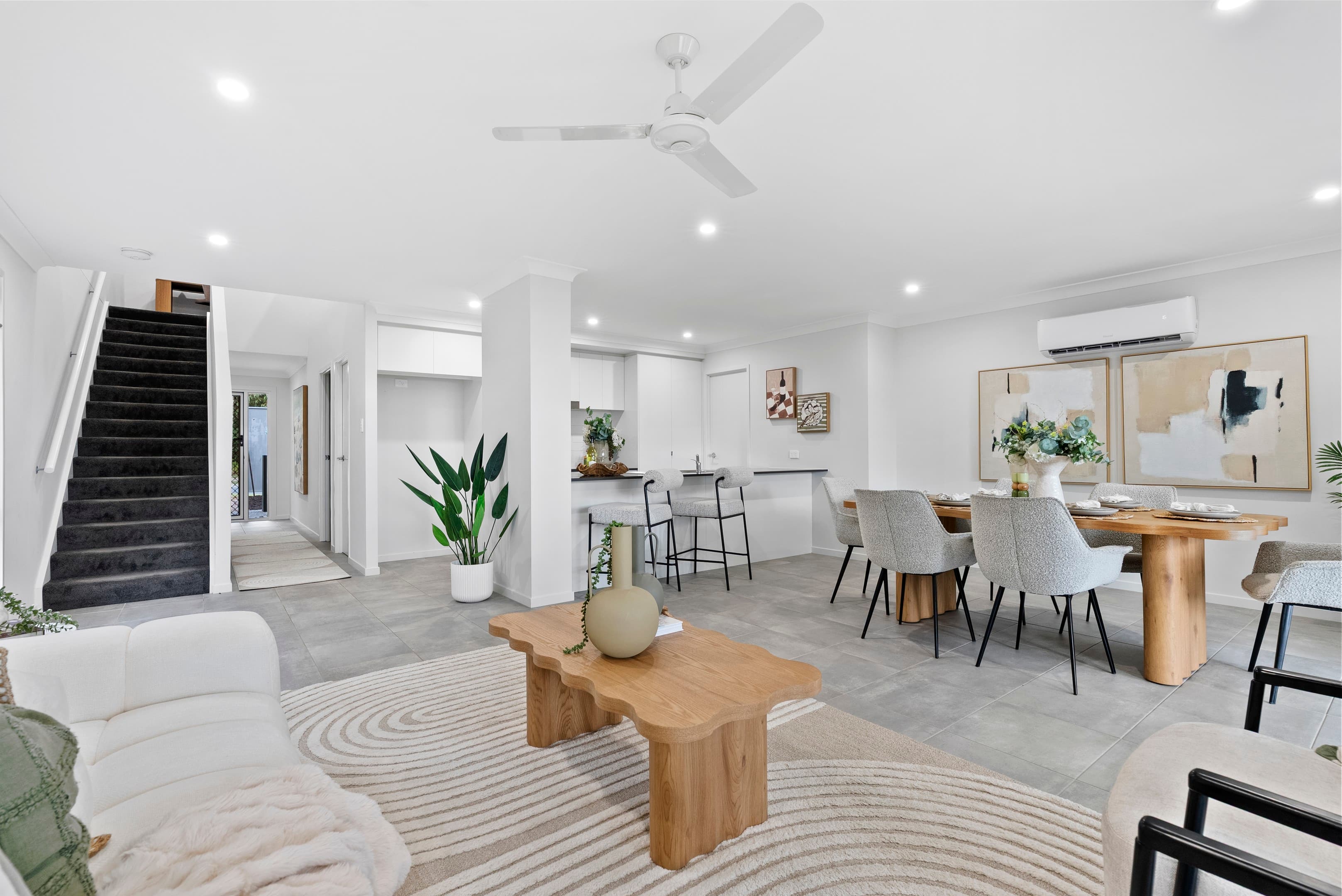 45 Mountain Ash Way, Redland Bay — photo 1 of 5